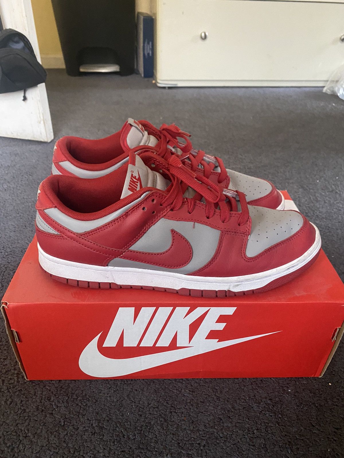 Nike UNLV Nike Dunk Low Size 10.5 Size US 10.5 / EU 43-44 - 3 Thumbnail