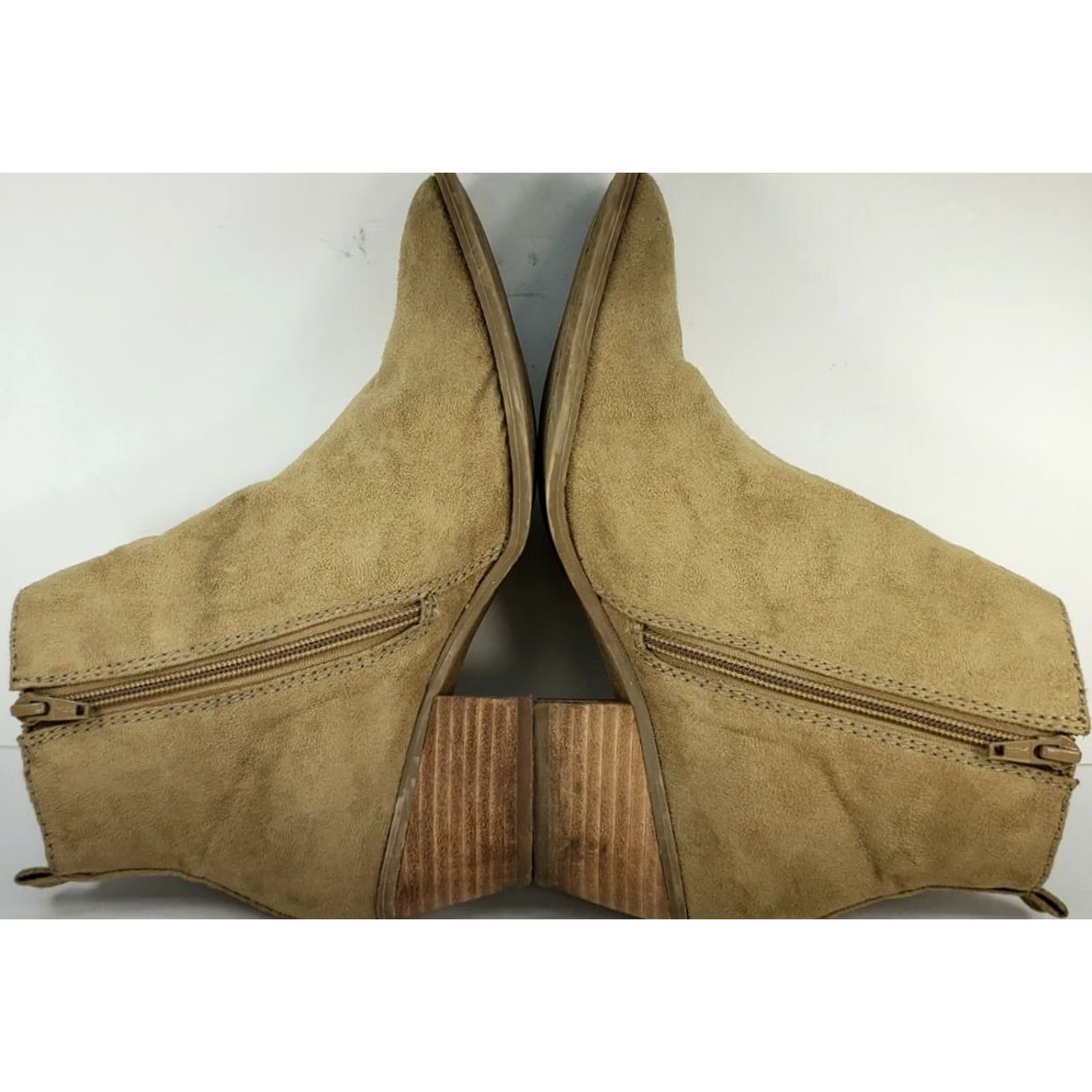 American Eagle Outfitters American Eagle Women's Fall Fringe Side Zip Ankle Booties Faux Suede Size 8 Tan Mid Heel Western Casual Boots Womens Size ONE SIZE - 6 Thumbnail