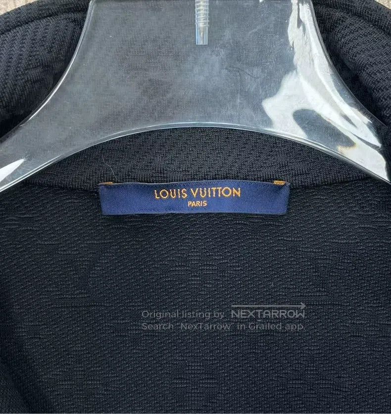 Louis Vuitton Louis Vuitton Black embossed full logo jacket Size US XS / EU 42 / 0 - 3 Thumbnail