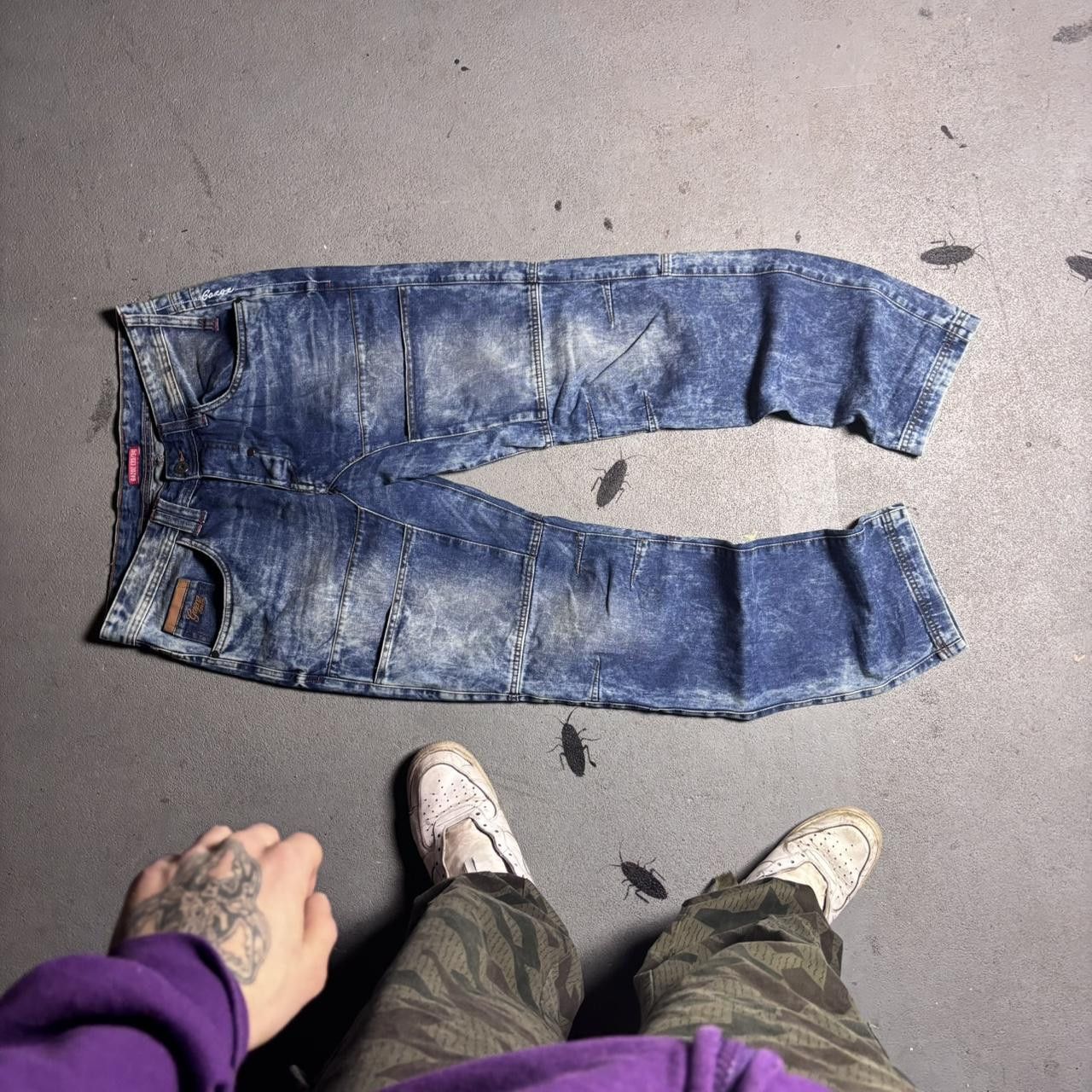 Japanese Brand × Vintage Vintage y2k acid wash cargo Japanese style embroidered jeans Size US 34 / EU 50 - 2 Thumbnail
