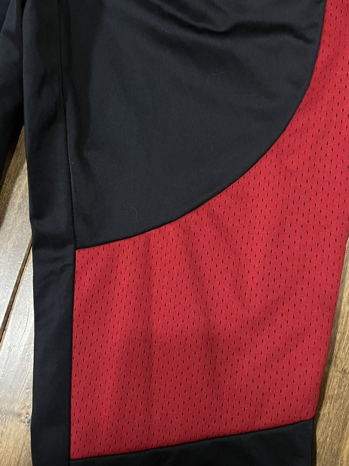 Jordan Brand Vintage Y2K Jordan track pants Size US 30 / EU 46 - 6 Thumbnail