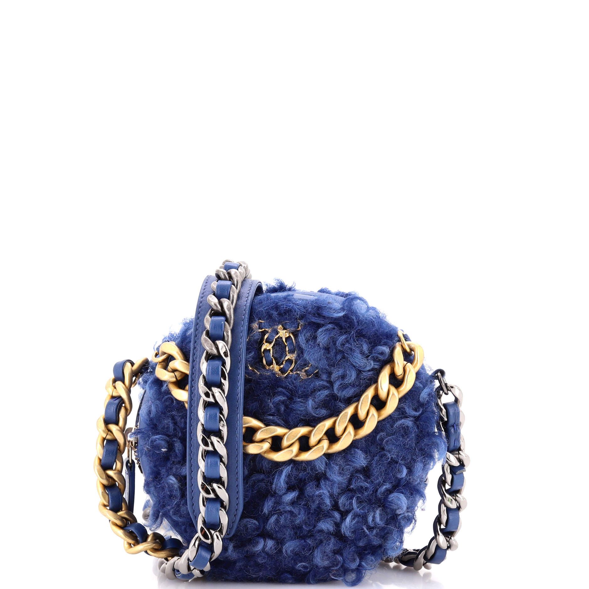 Chanel 19 Round Clutch with Chain Size ONE SIZE - 1 Thumbnail