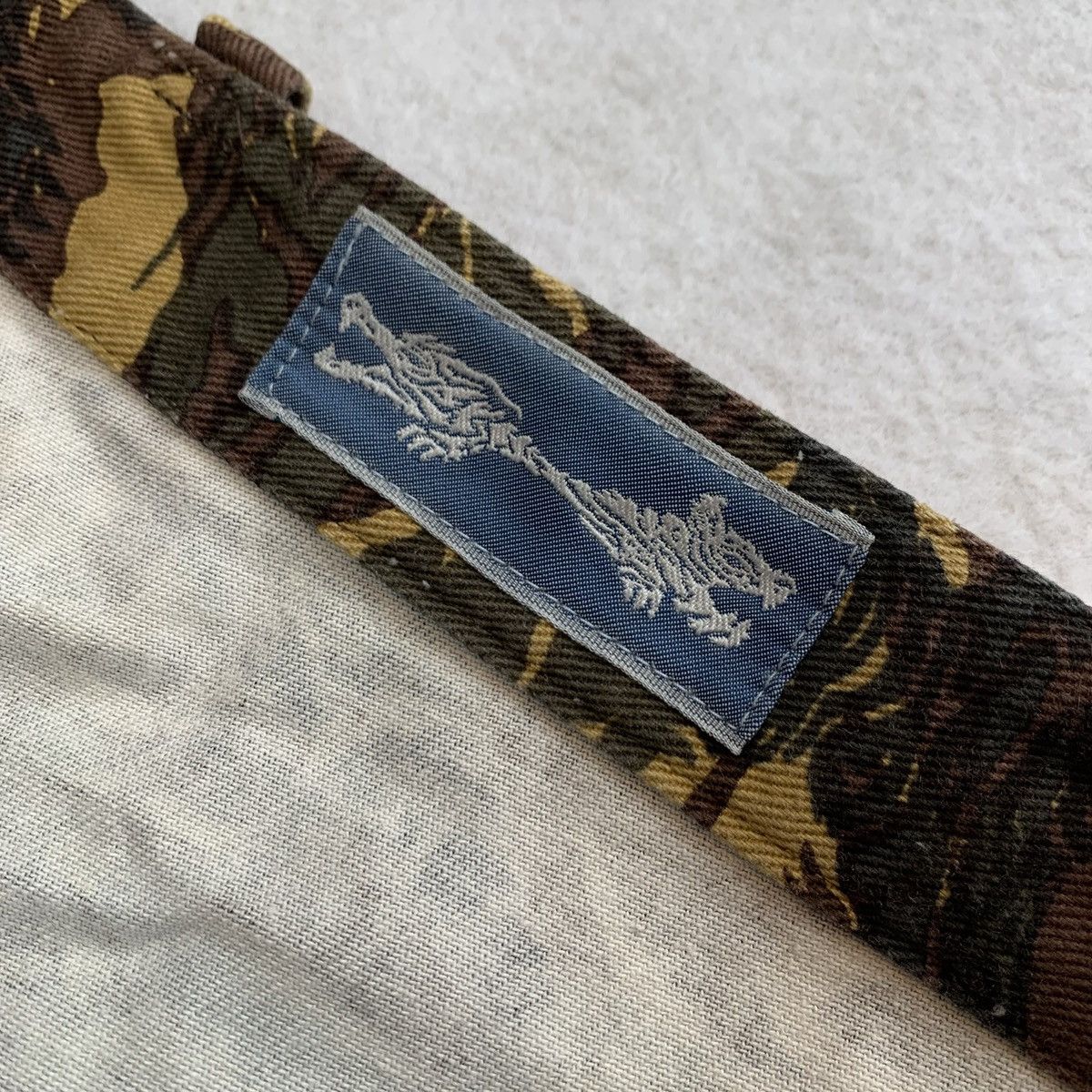 20471120 20471120 "Dragon & Tiger" Camo Carpenter Pants Size US 30 / EU 46 - 7 Thumbnail