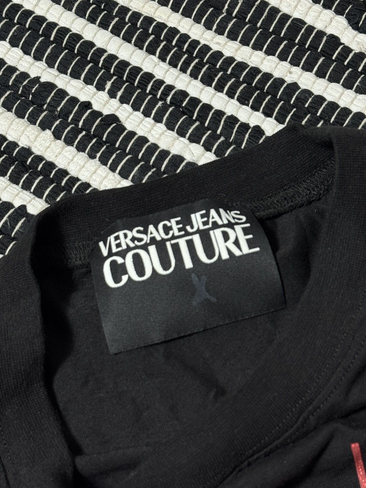 Versace VINTAGE VERSACE JEANS COUTURE 2000s CROP TOP Size S / US 4 / IT 40 - 3 Thumbnail