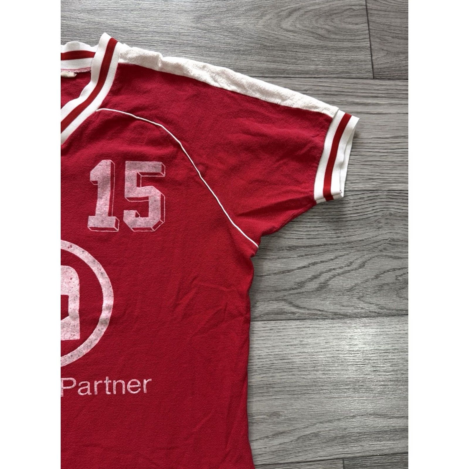 Erima TSV REINBEK 1980s #15 Jersey Shirt ERIMA Size L Red Men Short Sleeve Football Soccer T-Shirt Size US L / EU 52-54 / 3 - 5 Thumbnail