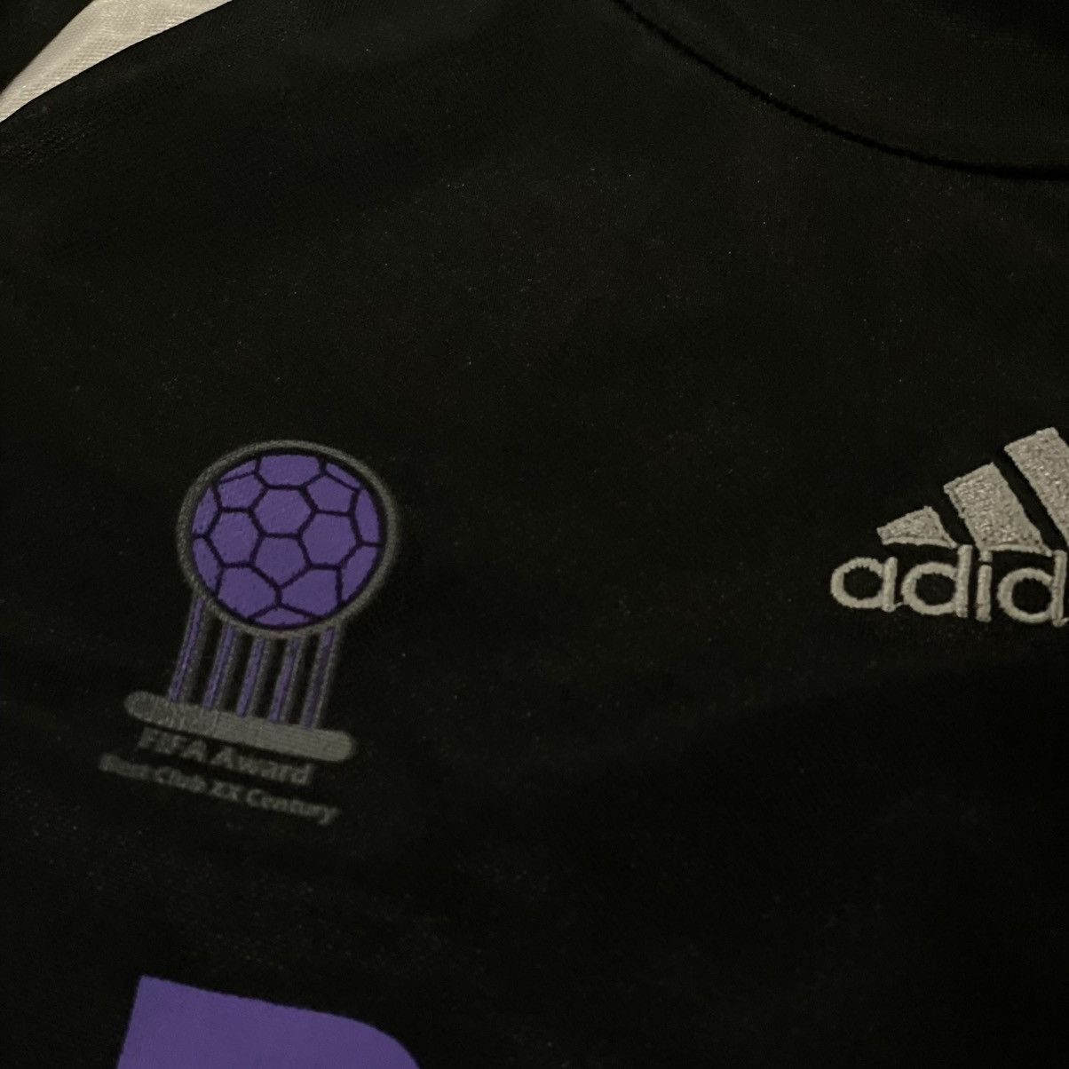 Vintage Adidas REAL MADRID BENQ siemens award RAUL jersey tee shirt Size US S / EU 44-46 / 1 - 5 Thumbnail