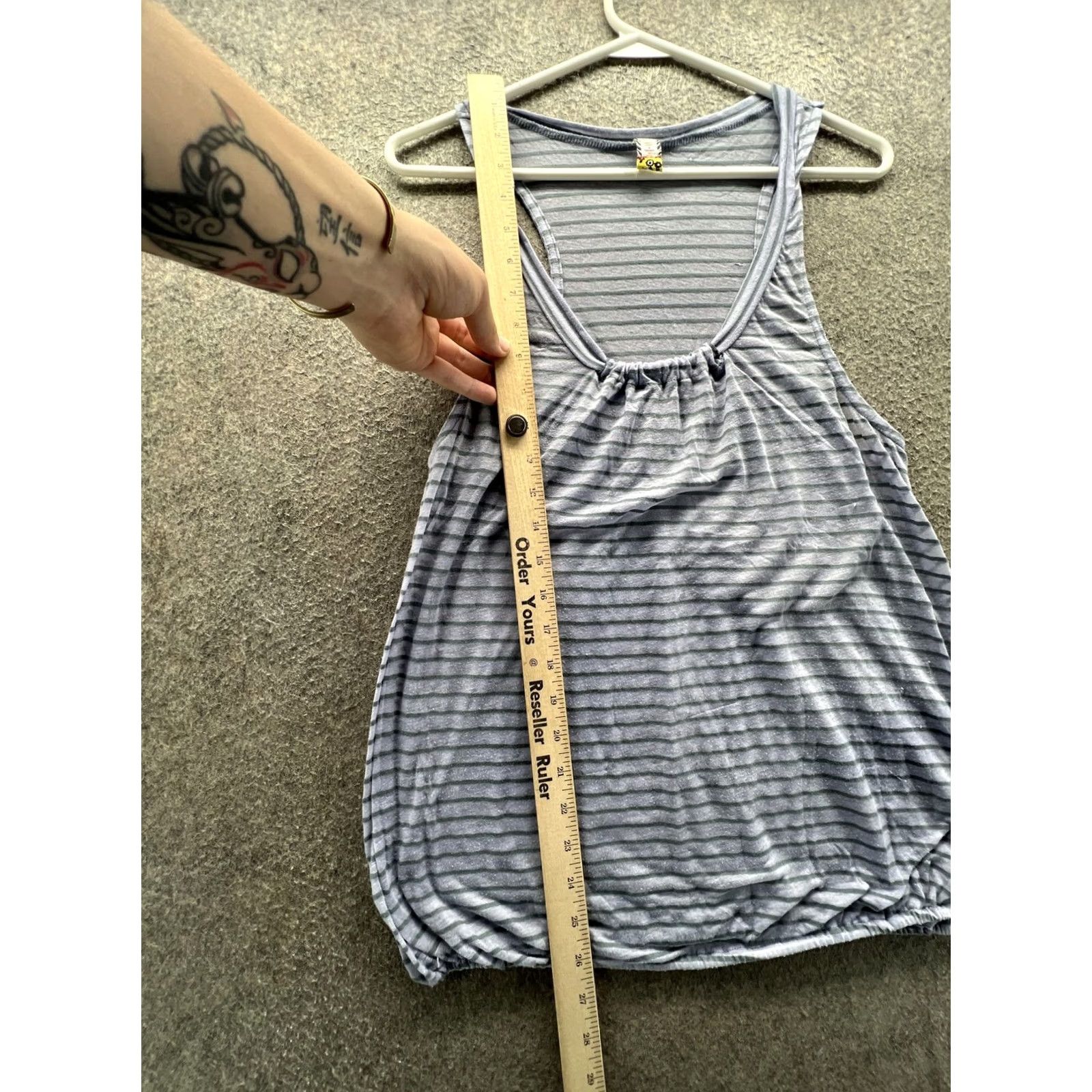Free People VINTAGE Free People Tank Top Womens Medium Gray Striped Lightweight Jersey Scoop Neck Sleeveless Casual Summer Womens Size M / US 6-8 / IT 42-44 - 4 Thumbnail
