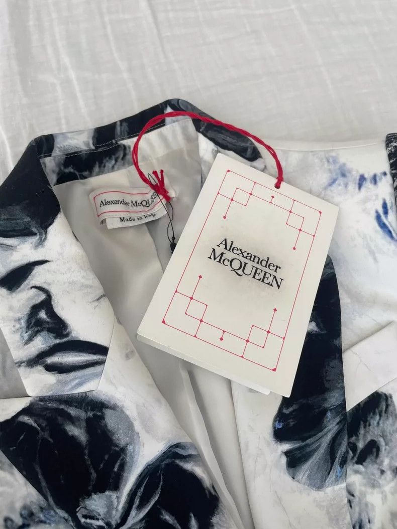 Alexander McQueen Alexander McQUEEN Printed single breasted suit jacket 2504- Size XS / US 0-2 / IT 36-38 - 4 Thumbnail
