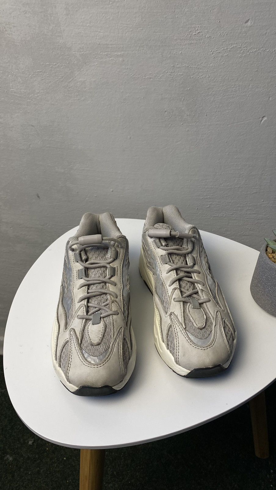 Adidas Adidas Yeezy boost 700 V2 Size US 5 / IT 35 - 2 Thumbnail