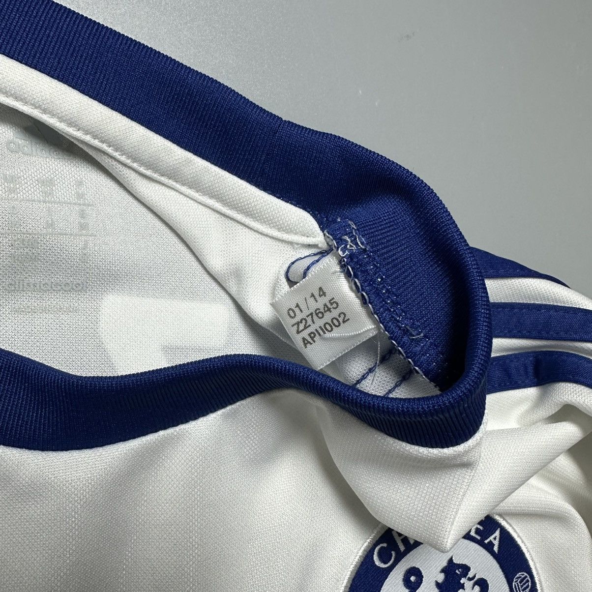 Vintage CHELSEA ADIDAS 2013/2014 FOOTBALL AWAY JERSEY #17 HAZARD Size US M / EU 48-50 / 2 - 10 Thumbnail