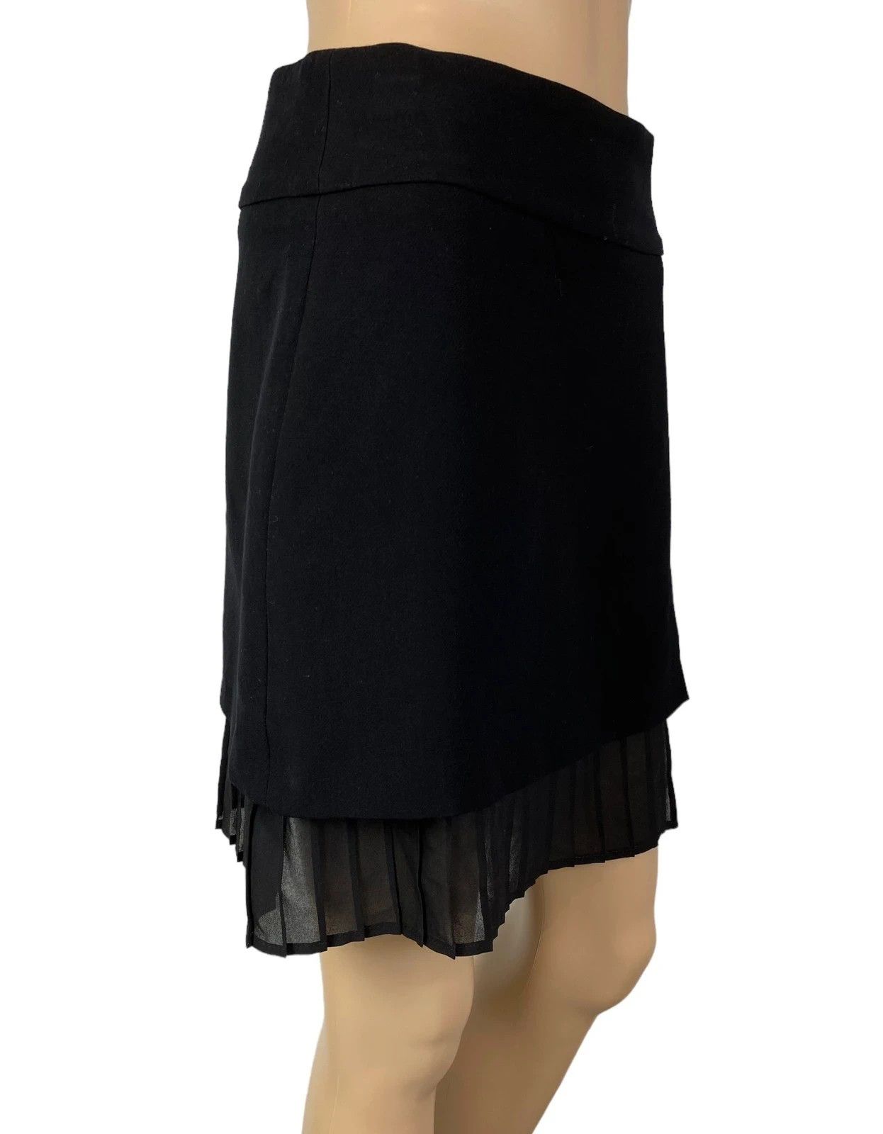 Pinko Pinko Mini Skirt With Mesh size GB8 I40 Size 27" / US 4 / IT 40 - 3 Thumbnail