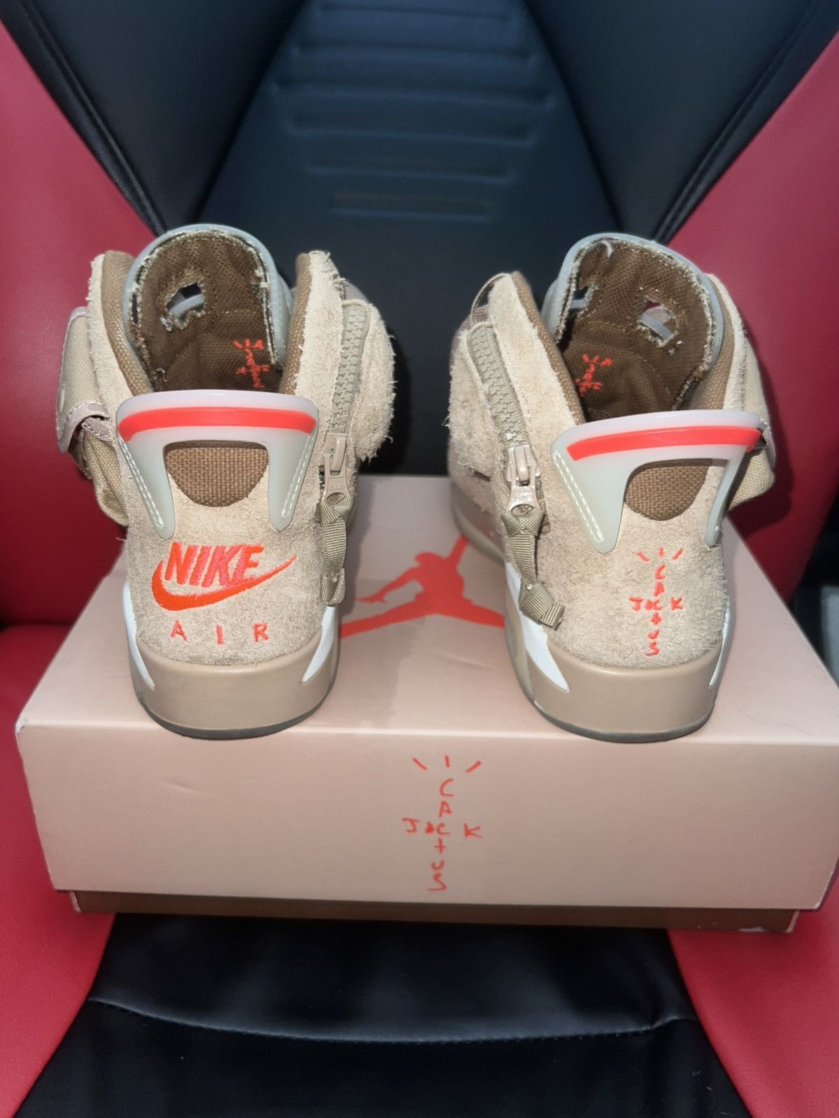 Jordan Brand × Travis Scott Jordan 6 Retro - Travis Scott British Khaki Size US 5 / EU 37 - 4 Thumbnail