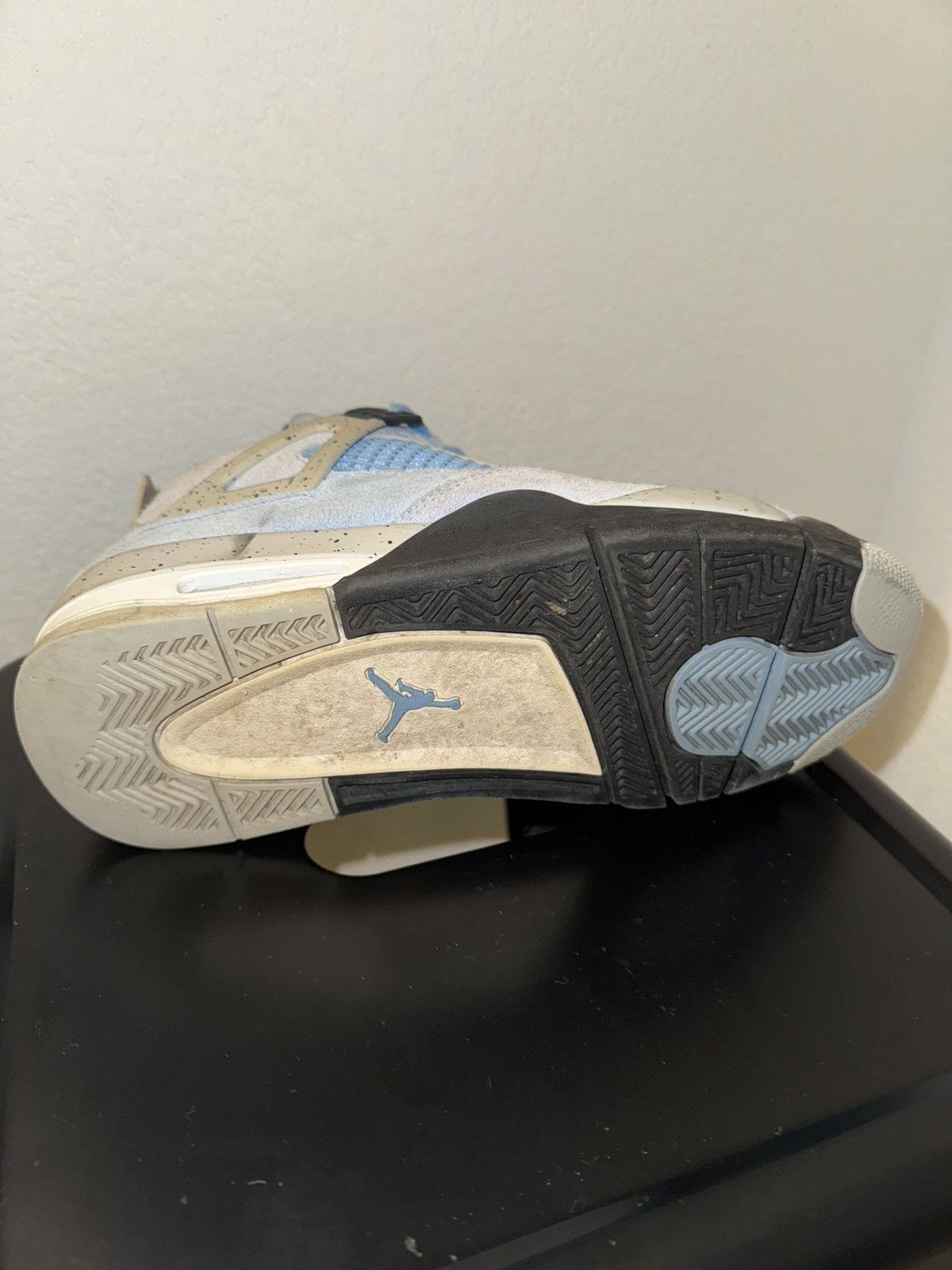 Nike Jordan 4 University Blue Size US 7 / EU 40 - 4 Thumbnail