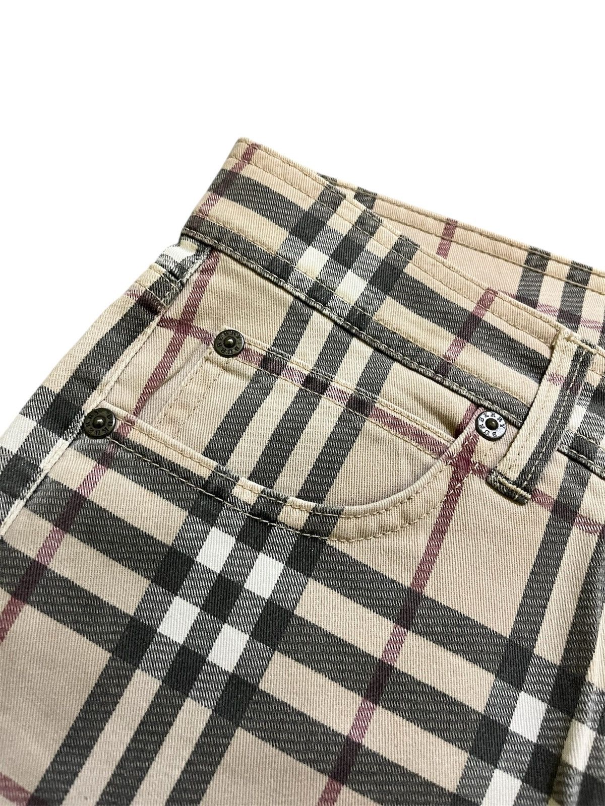 Burberry 2000s Christopher Bailey Era Y2K Nova Check Flared Trousers Size 28" / US 6 / IT 42 - 9 Thumbnail