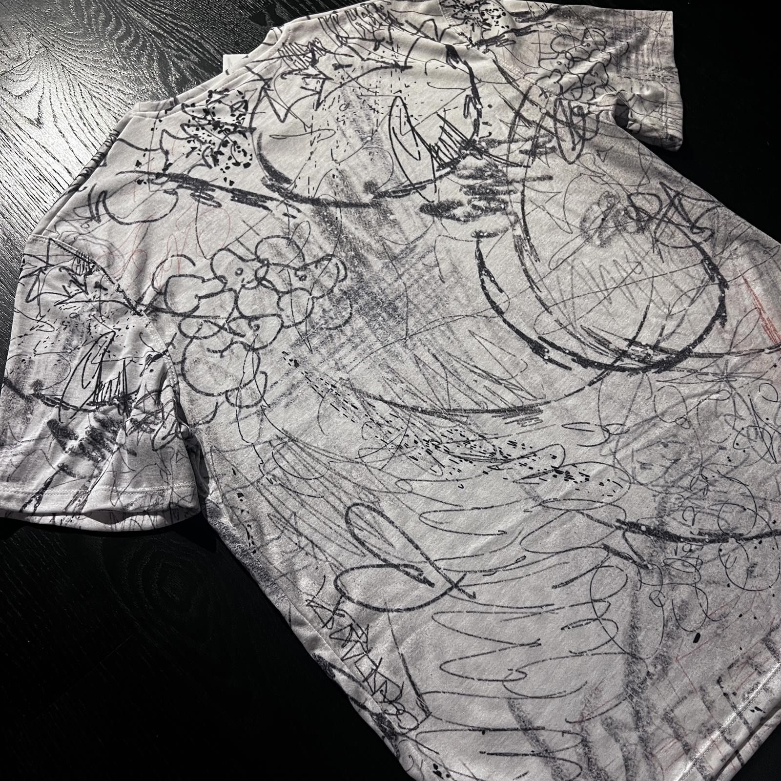 Designer ColdFeet Graffiti Drawn AOP Tee Shirt White Black Size US L / EU 52-54 / 3 - 6 Thumbnail
