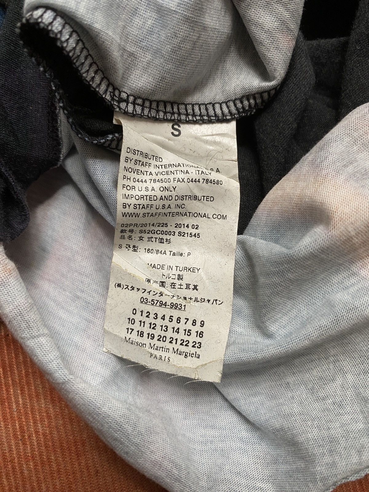 Maison Margiela Vintage Brand Maison Martin Margiela Overprint T-shirt 2000s Size US S / EU 44-46 / 1 - 7 Thumbnail