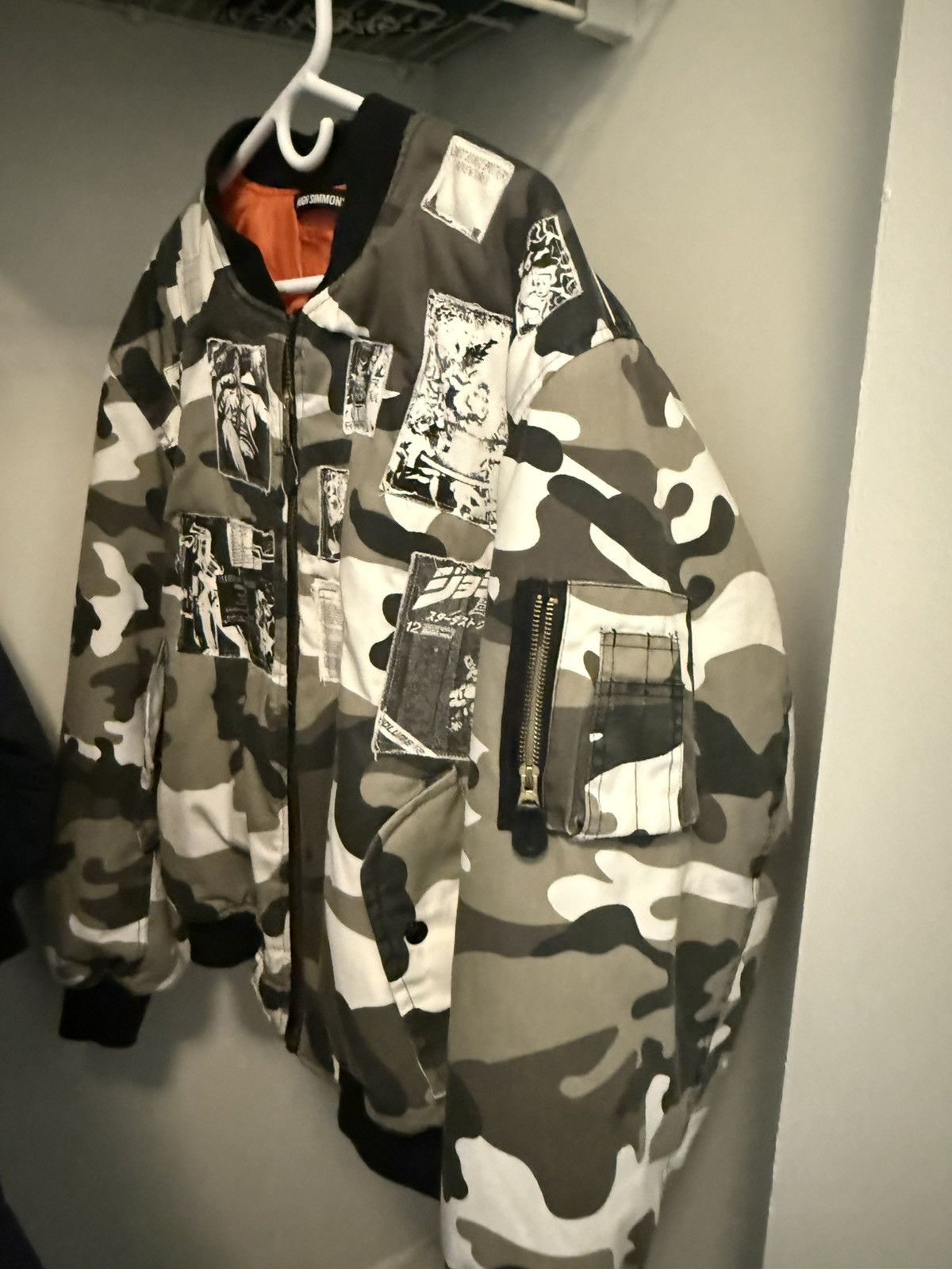 Rough Simmons Rough Simmons OG AW/19 Ora! Ora! Ora! JoJo Patch Bomber Size US L / EU 52-54 / 3 - 17 Thumbnail