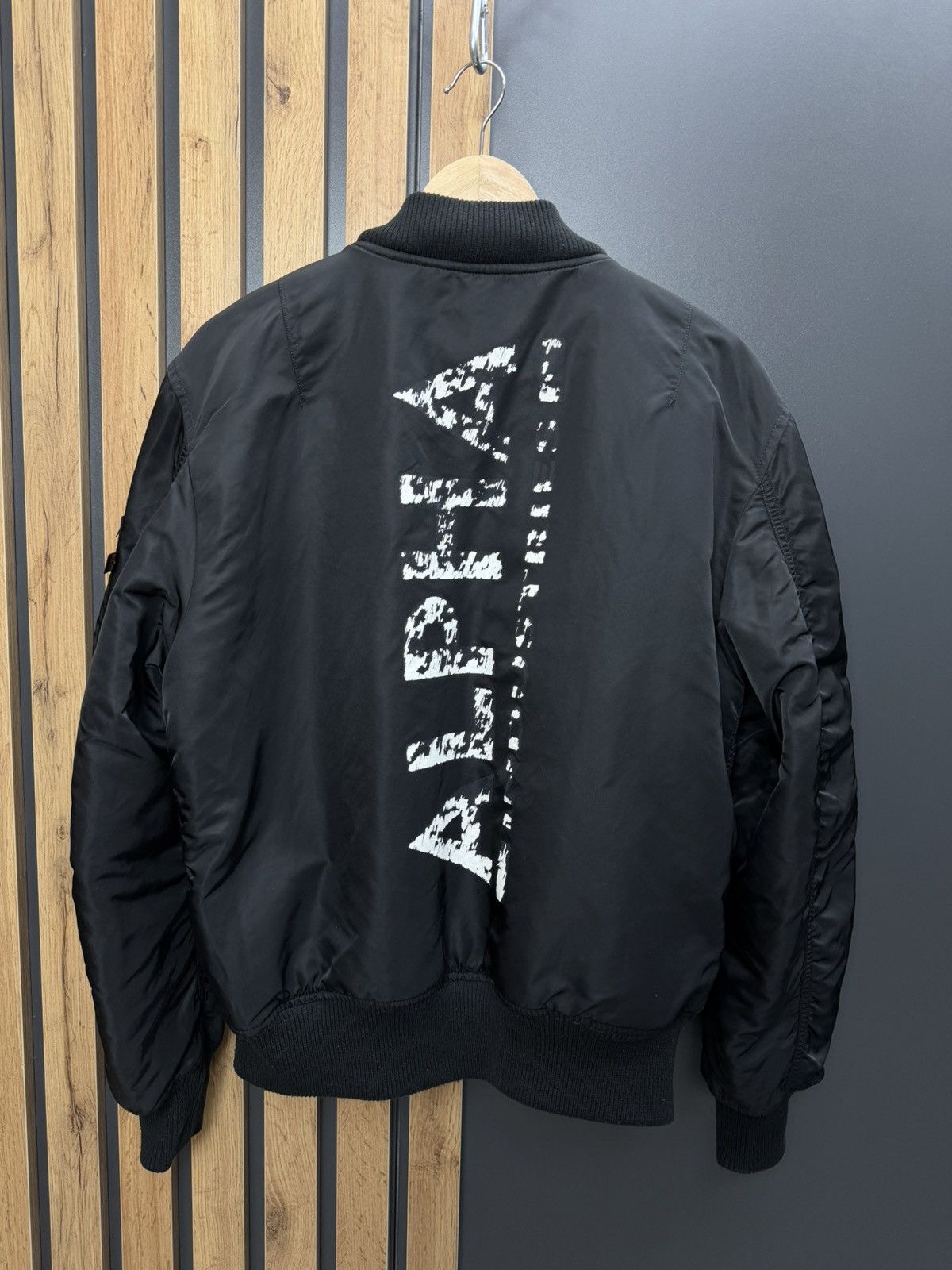 Alpha Industries Alpha Industries Black Bomber Jacket Men’s Size L Size US L / EU 52-54 / 3 - 8 Thumbnail