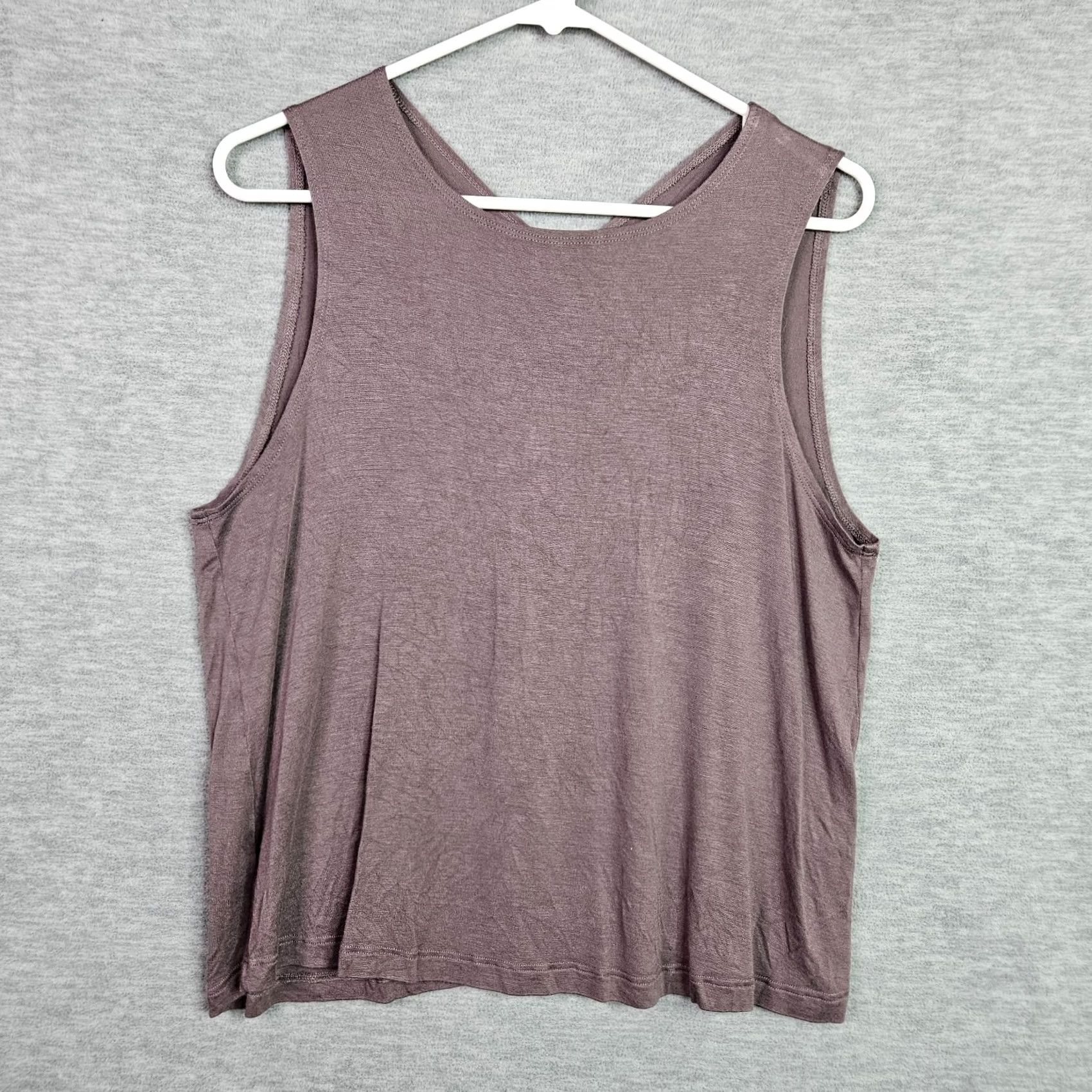 Beyond Yoga Beyond Yoga Women's Tank Size M Brown V-neck Cross Back Tee M Brown Sleeveless Solid Pattern Regular Fit Adult Womens Size M / US 6-8 / IT 42-44 - 2 Thumbnail