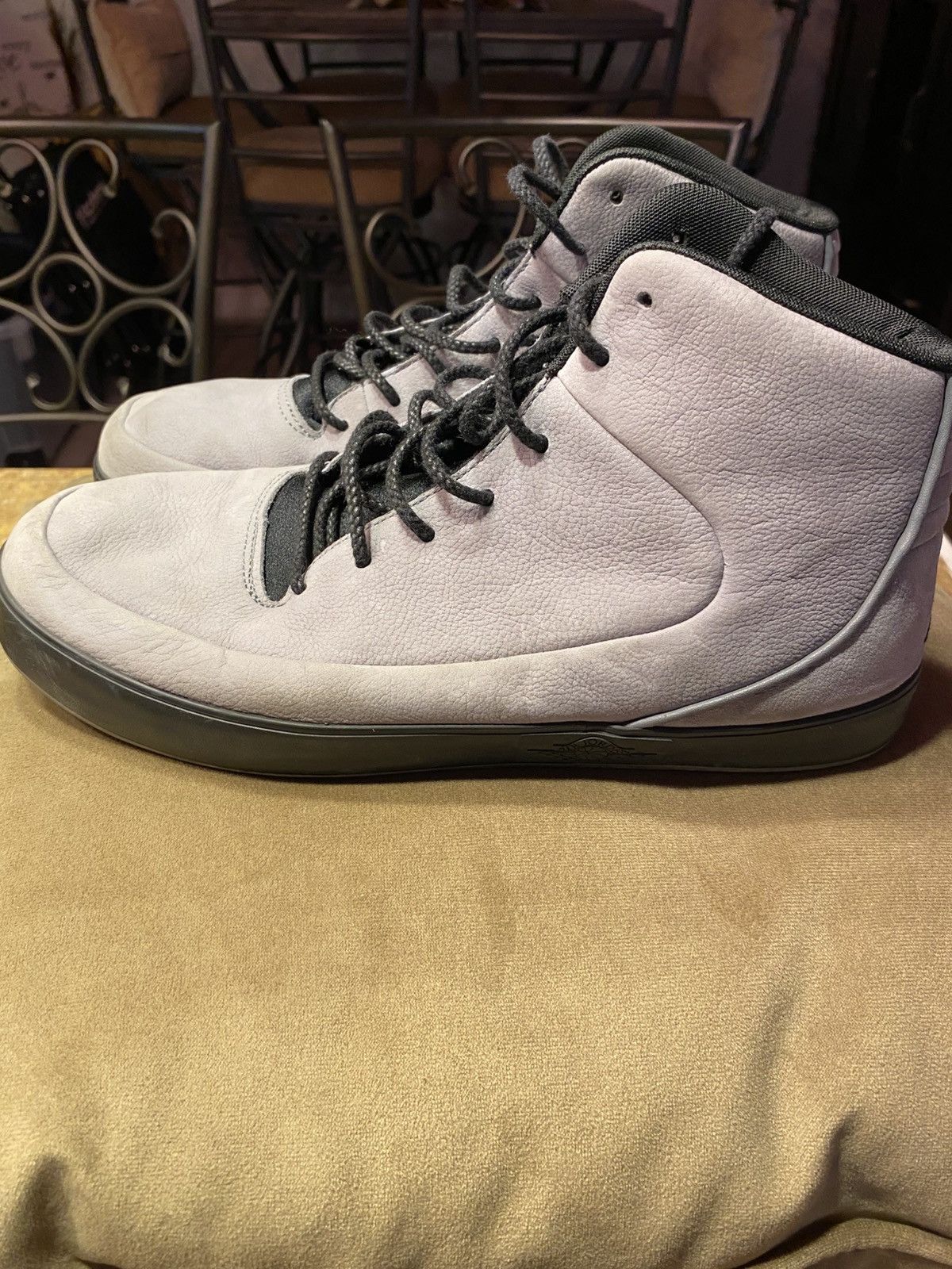 Jordan Brand Men’s Jordan’s Size US 9.5 / EU 42-43 - 3 Thumbnail