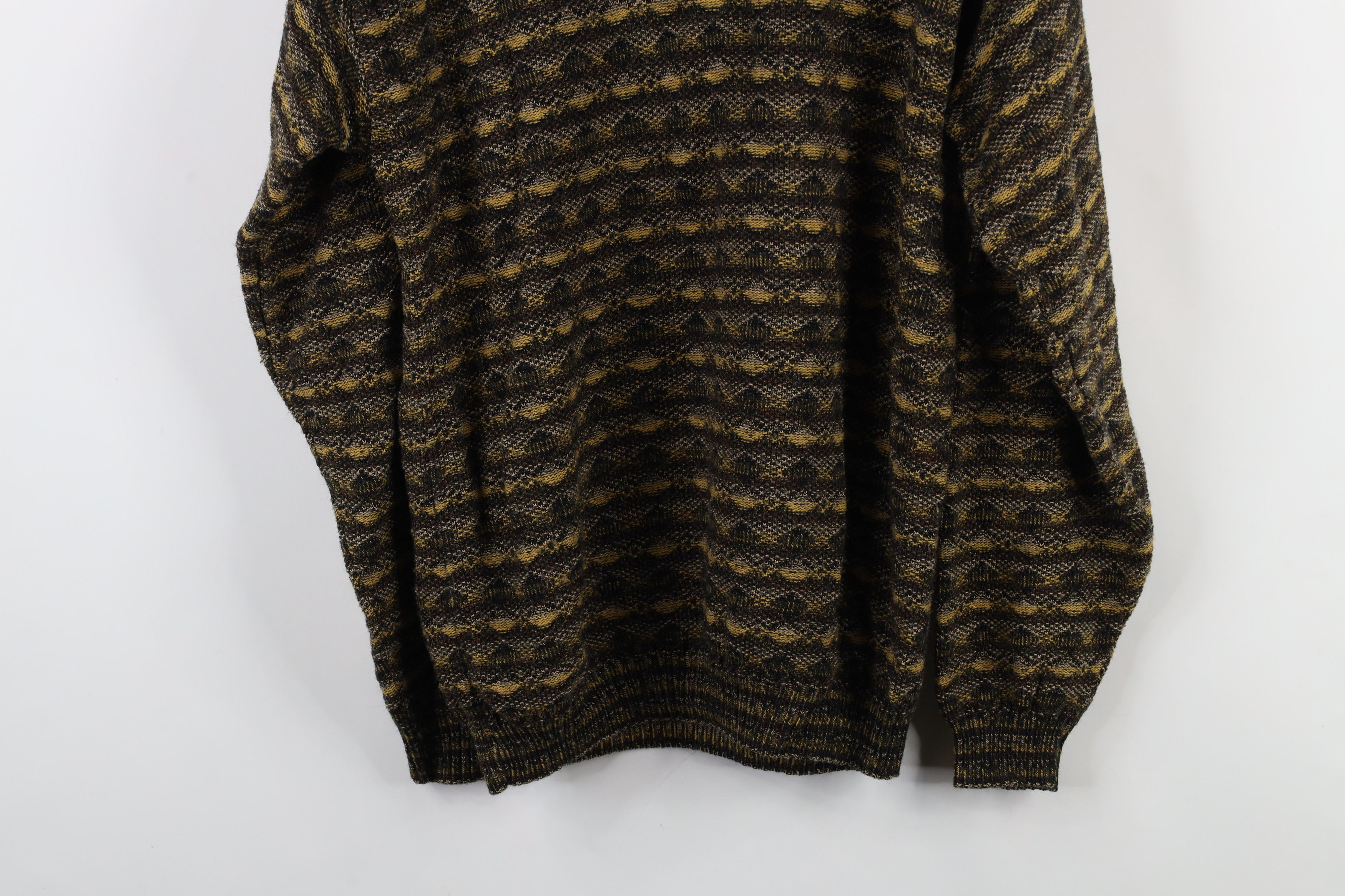 Vintage Vintage 90s Coogi Style Rainbow Geometric Knit Sweater USA Size US M / EU 48-50 / 2 - 9 Thumbnail