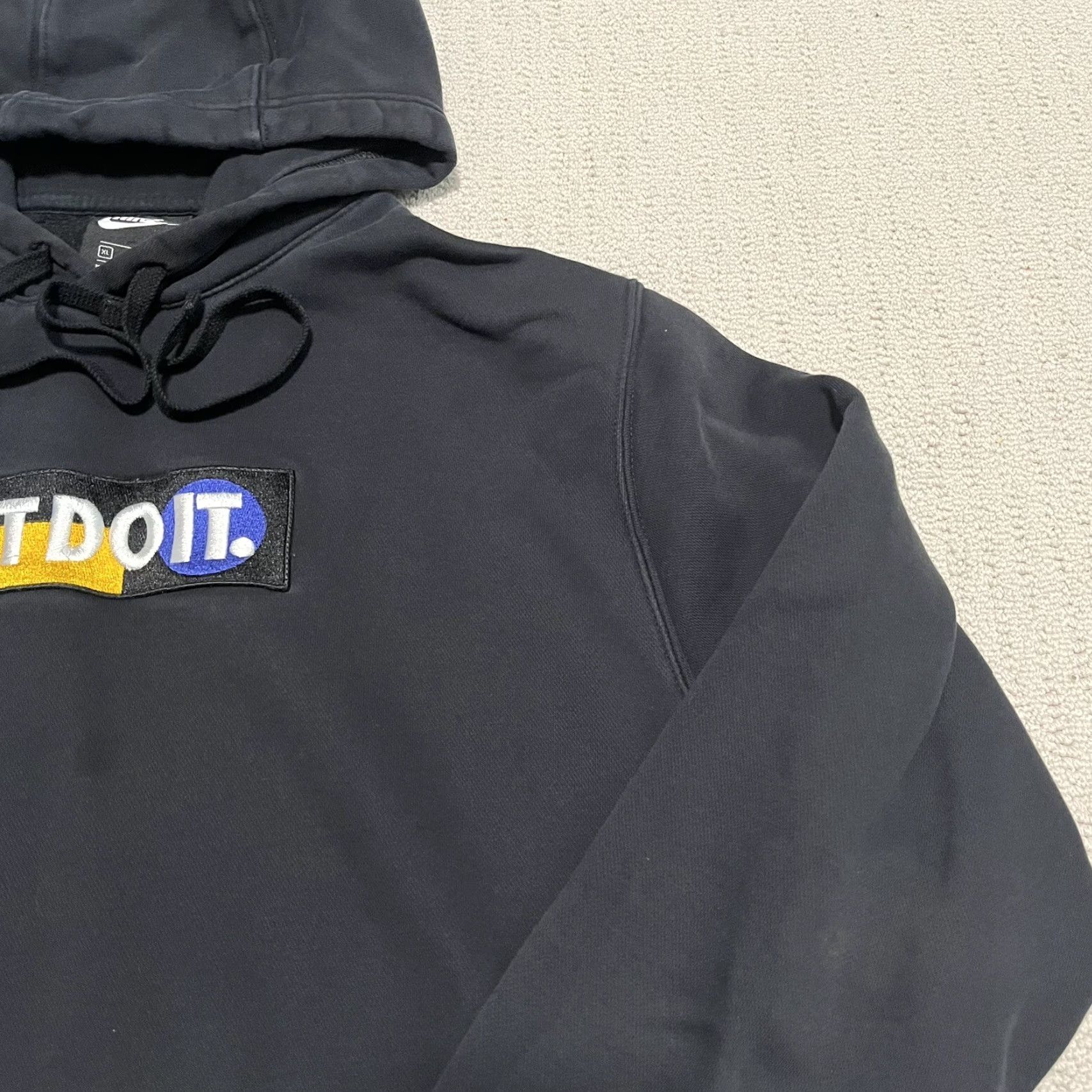Nike VINTAGE Nike Hoodie Mens XL Pullover Hooded Sweatshirt Logo Just Do It Black Size US XL / EU 56 / 4 - 6 Thumbnail