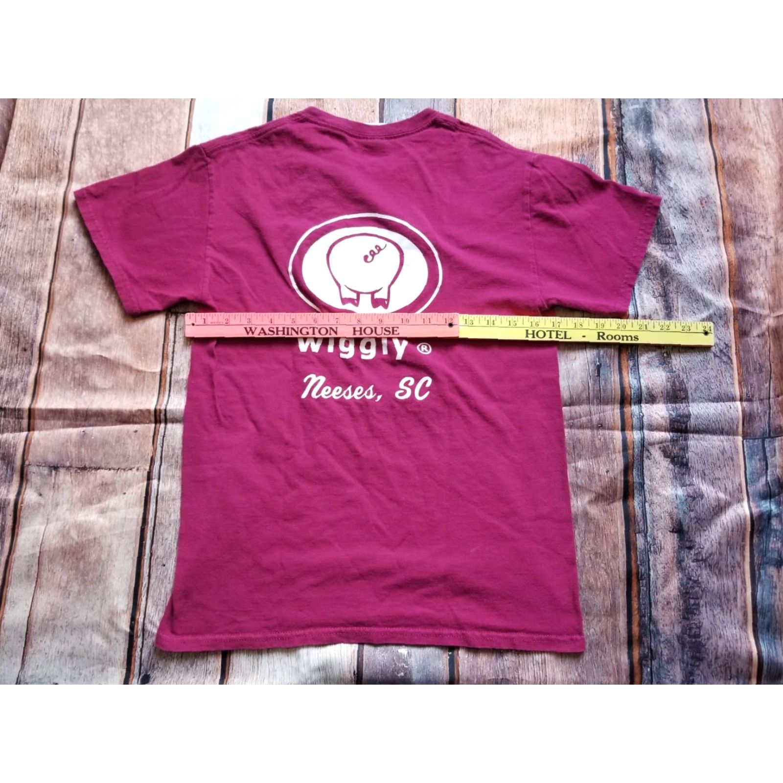 Gildan VINTAGE Gildan Piggly Wiggly Purple T-Shirt Adult Small Double-Sided Grocery Store Logo Fun Mens Size US S / EU 44-46 / 1 - 3 Thumbnail