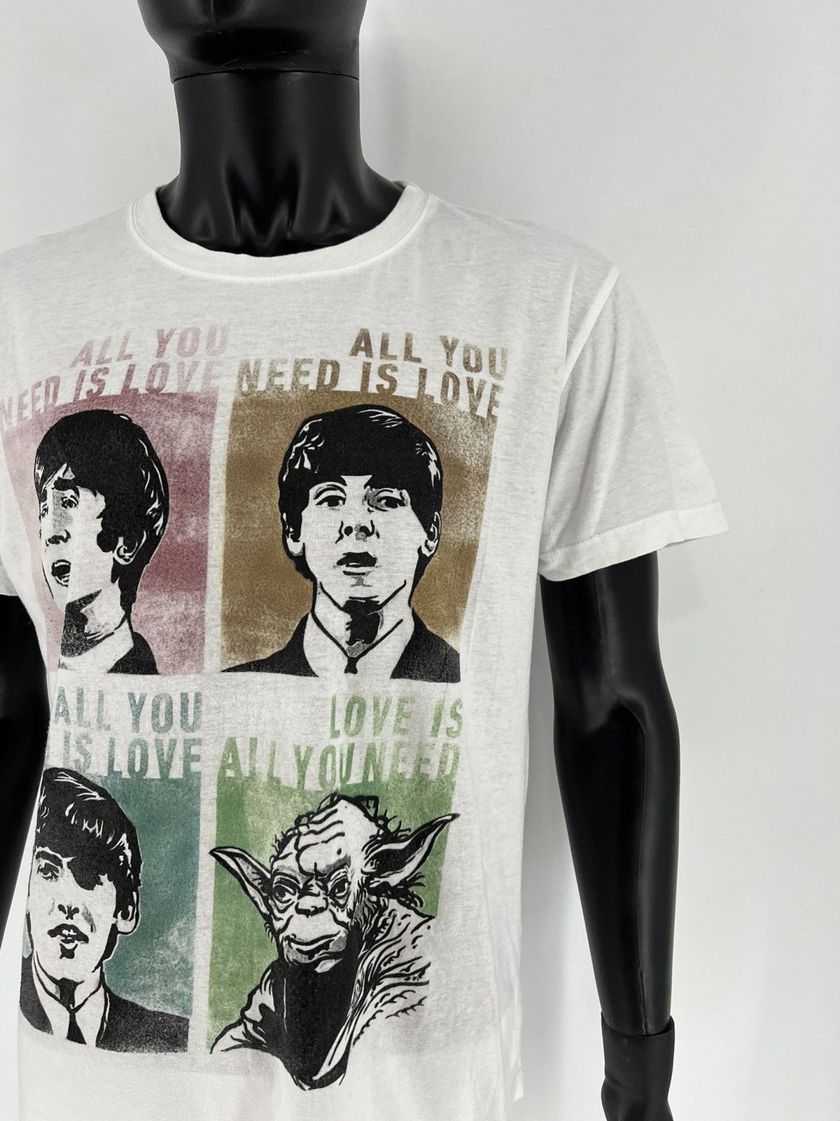 Band Tees × Vintage Vintage Tee Y2K The Beatles All You Need IS Love Size L Size US L / EU 52-54 / 3 - 8 Thumbnail