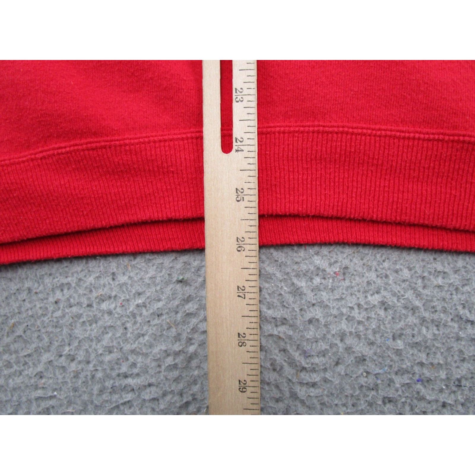 Hanes VINTAGE Wisconsin Badgers Sweatshirt XL Embroidered Hanes Crew Neck Red Graphic Print Mens Size US XL / EU 56 / 4 - 6 Thumbnail