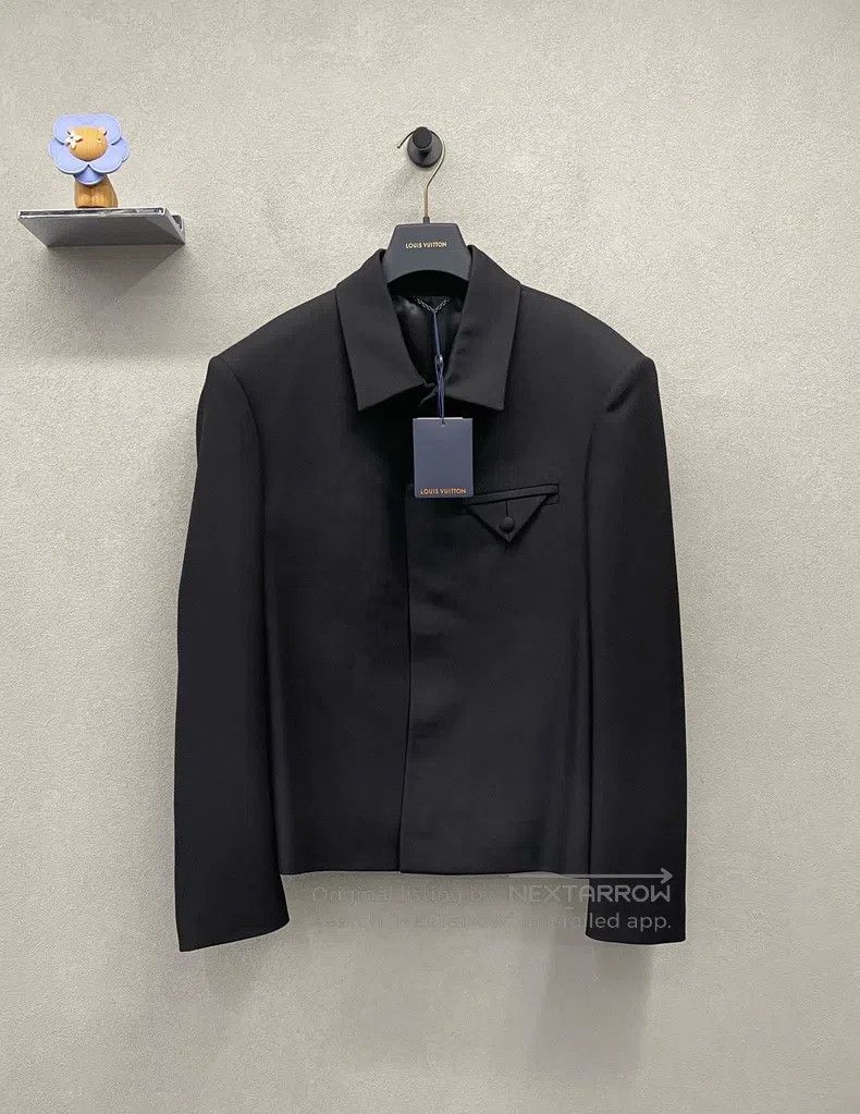 Louis Vuitton Louis Vuitton Logo Letter Beaded Black Blazer jacket Size US M / EU 48-50 / 2 - 1 Thumbnail