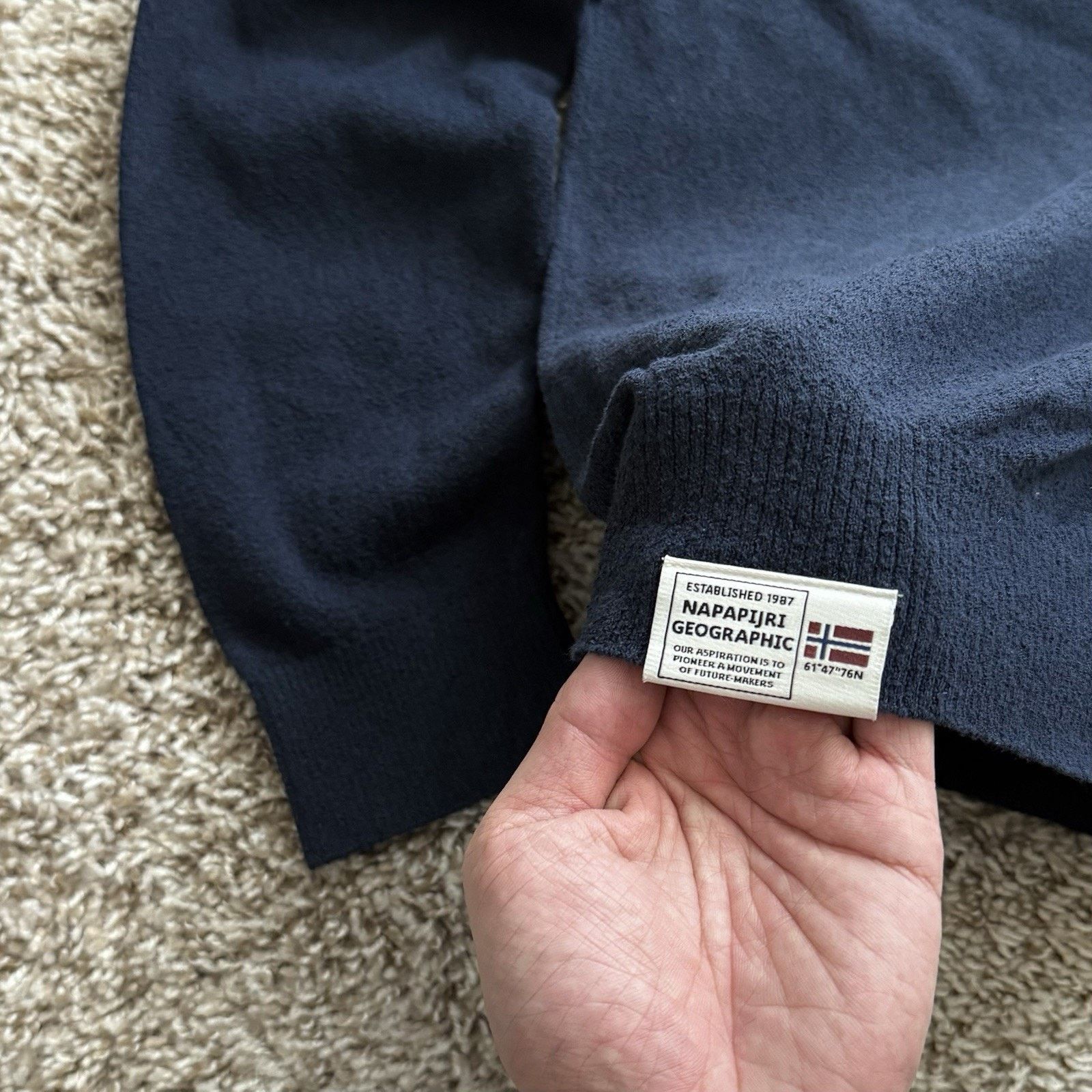Napapijri Napapijri Dark Navy Blue Long Sleeve Light Sweater Shirt L Size US L / EU 52-54 / 3 - 5 Thumbnail