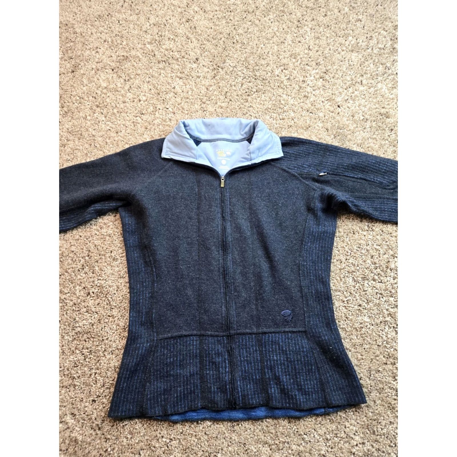 Mountain Hardwear Mountain Hardwear Sarafin Jacket Womens Small Blue Full Zip Wool Blend Short Sleeve Long Sleeve Regular Pockets Autumn Winter Fall Vintage No Size S / US 4 / IT 40 - 4 Thumbnail