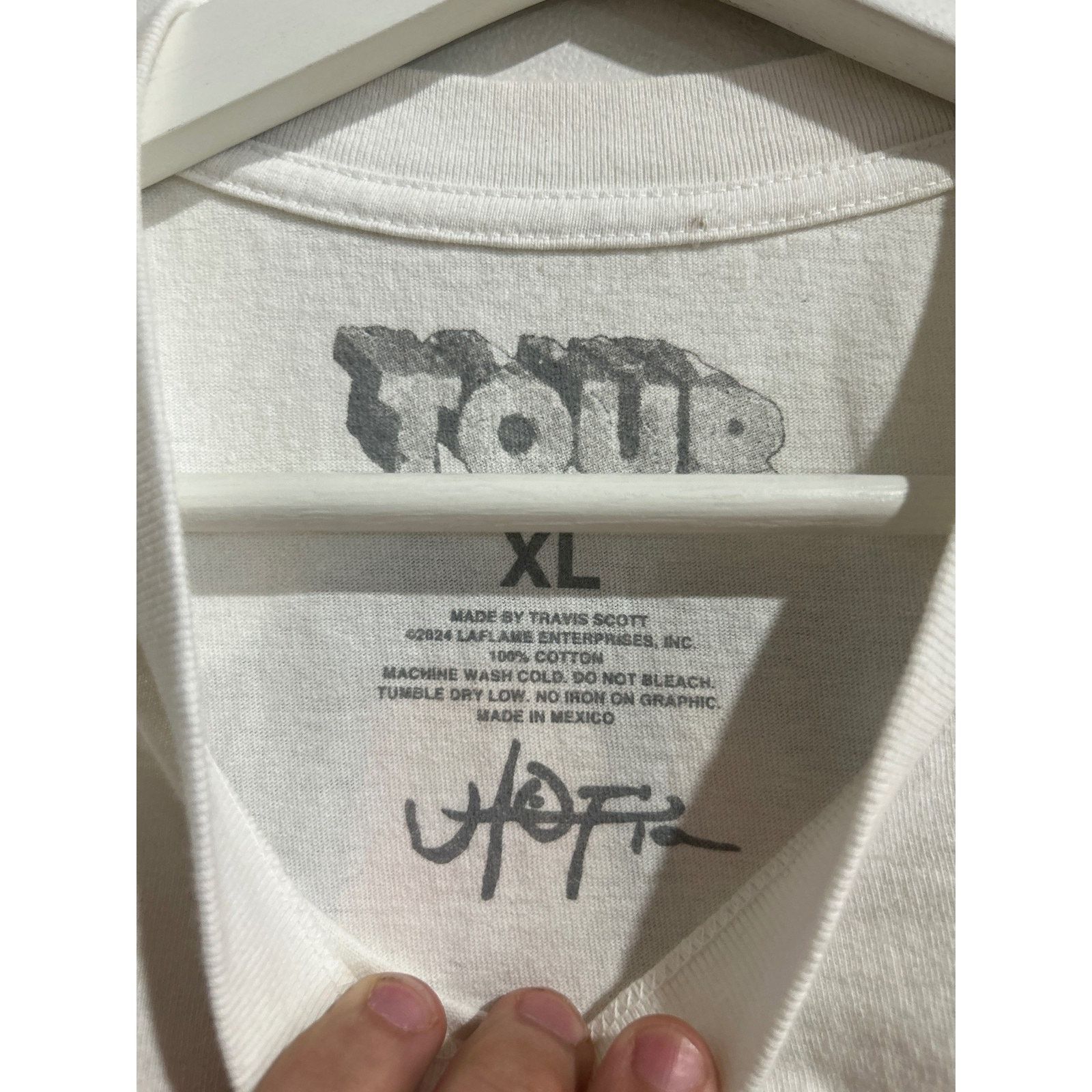 Travis Scott TRAVIS SCOTT UTOPIA WHITE TOUR TEE SIZE XL PREOWNED Size US XL / EU 56 / 4 - 2 Thumbnail