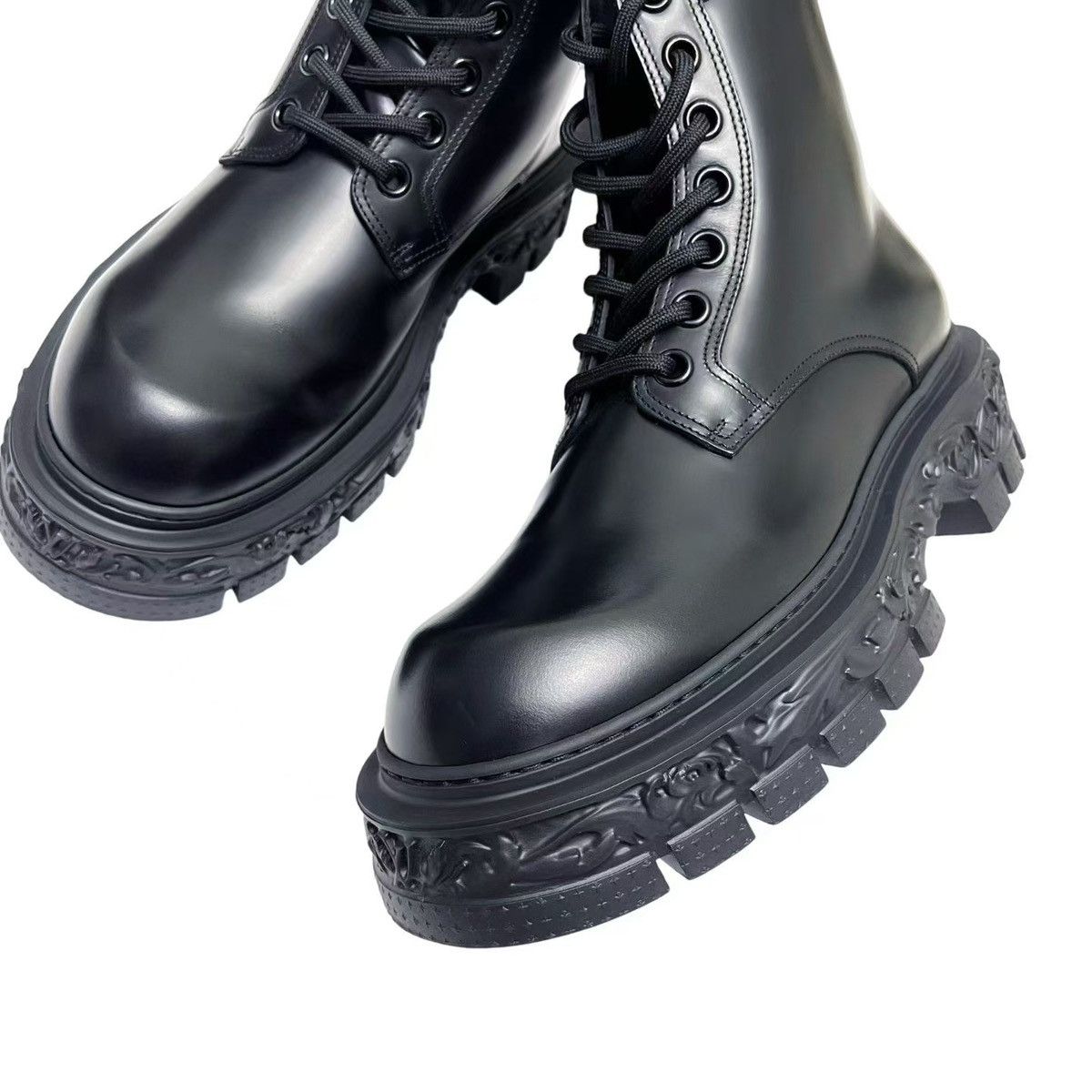 Louis Vuitton Louis Vuitton 10 Baroque Ranger Boots Black Calf Leather Size US 10 / EU 43 - 4 Thumbnail