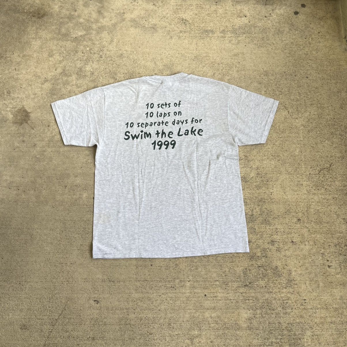 Hanes Vintage 1999 Swim The Lake Graphic T-Shirt Size US L / EU 52-54 / 3 - 4 Thumbnail