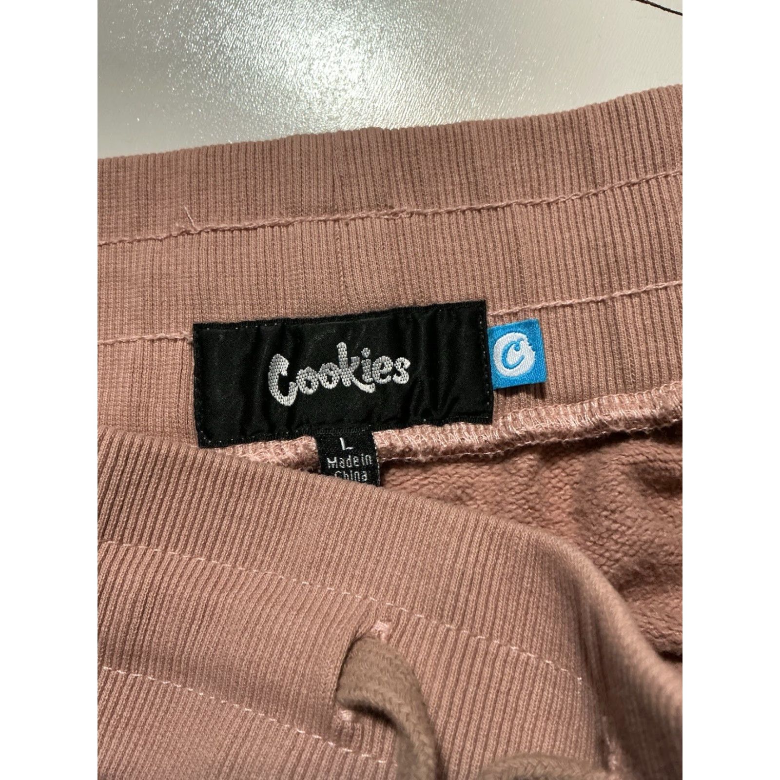 Globe Cookies SF Flames Sun Globe Graphic Mauve Jogger Sweatpants Sz. L User: Cookies SF Flames Sun Globe Graphic Mauve Jogger Sweatpants Sz. L Size US 33 - 4 Thumbnail