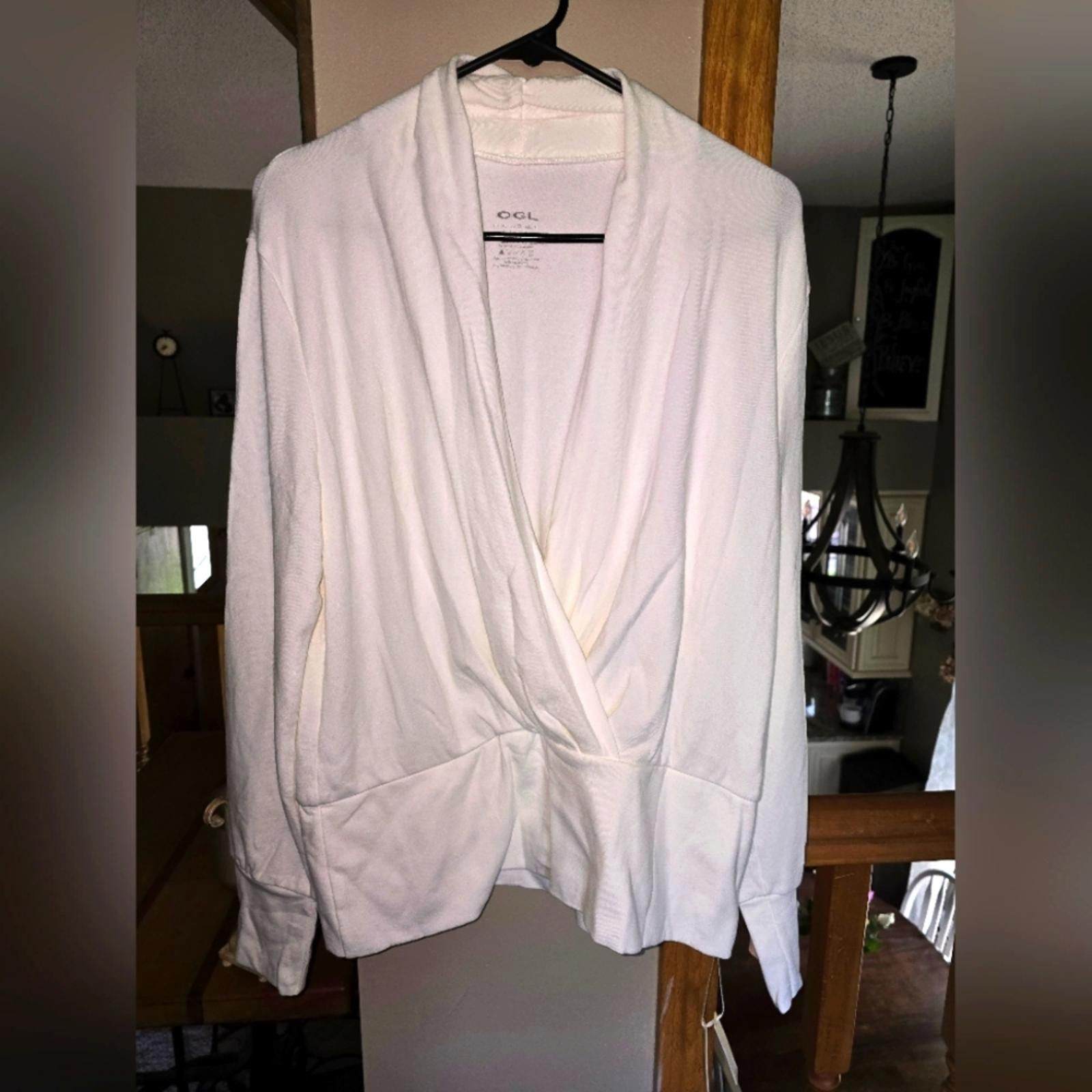 Designer White OGLmove Wrap Cardigan Size XL / US 12-14 / IT 48-50 - 1 Thumbnail