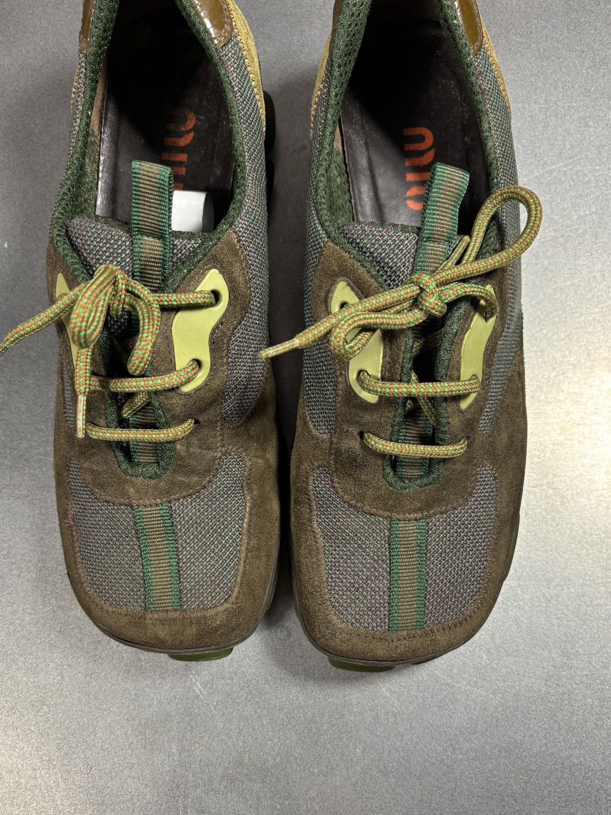 Miu Miu F/W 1999 Miu Miu Runway Sneakers Suede Square Toe Green Shoe Size US 7 / IT 37 - 10 Thumbnail