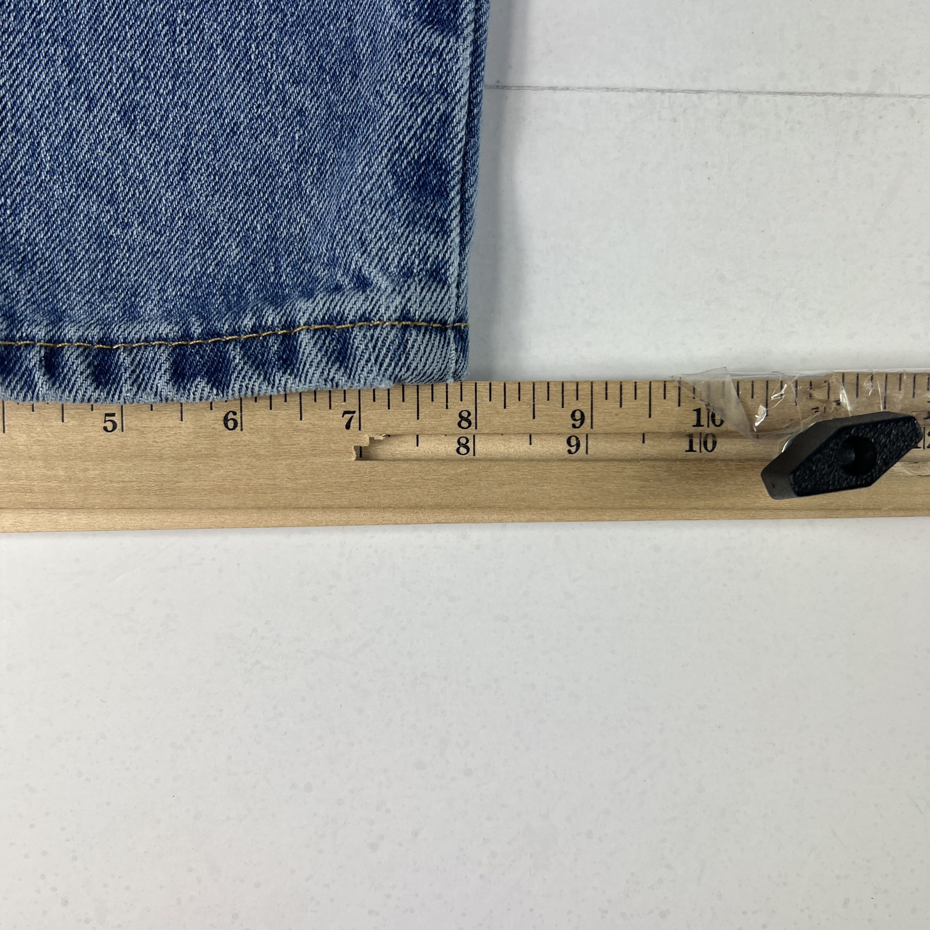 Levi's Levi's Jeans 550 Relaxed Blue Faded Cotton Denim Size US 34 / EU 50 - 16 Thumbnail