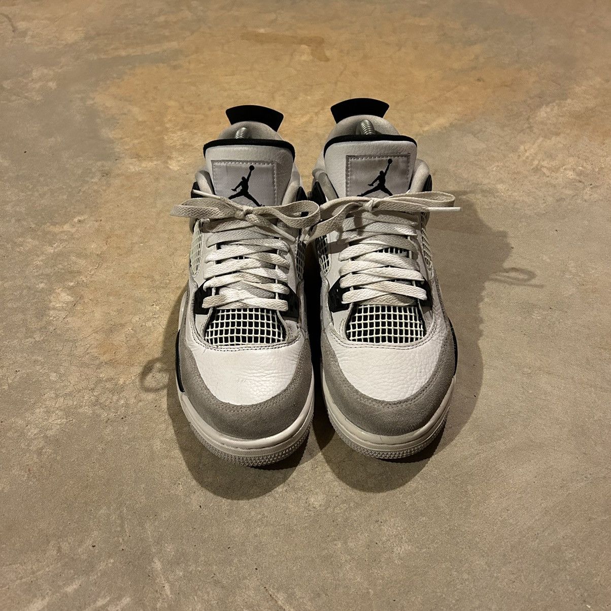 Jordan Brand × Nike Air Jordan 4 Retro Military Black 2022 US 6.5 Size US 6.5 / EU 39-40 - 3 Thumbnail
