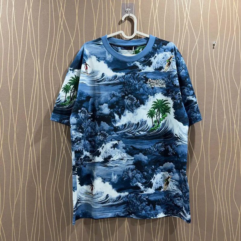 Louis Vuitton Louis Vuitton Men's Multicolor Cotton T-Shirt 0089 Size US L / EU 52-54 / 3 - 1 Thumbnail