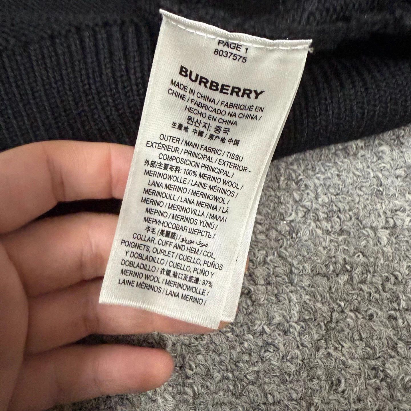 Burberry Burberry Black LOVE Print Wool Sweater L 99 New Size L / US 10 / IT 46 - 4 Thumbnail