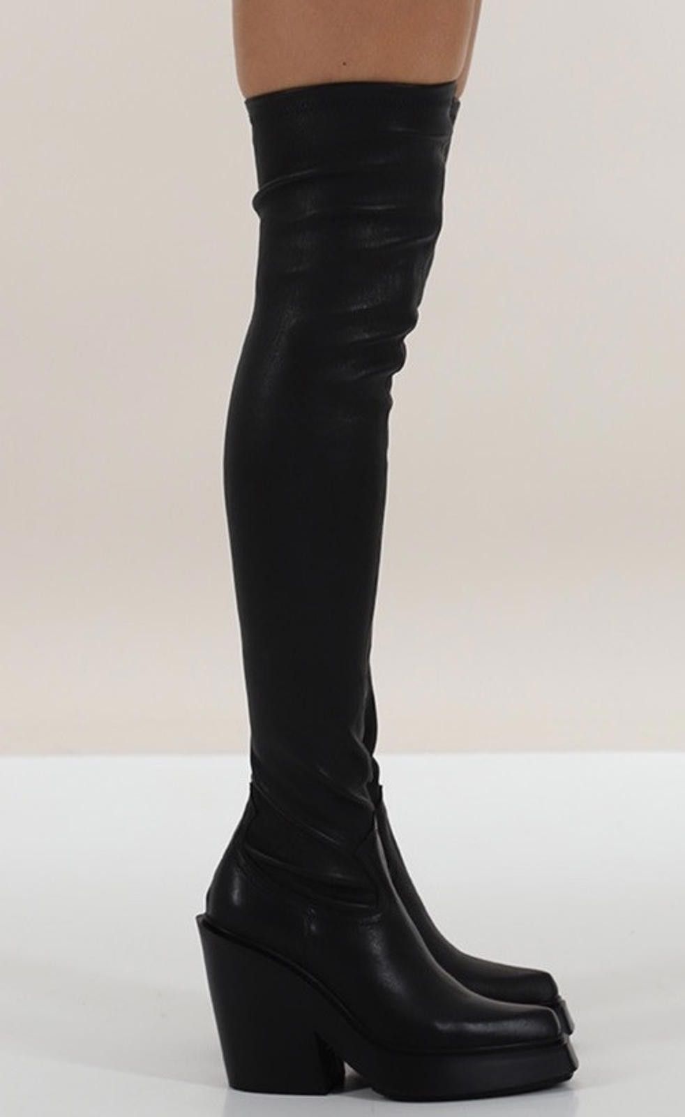 VIC MATI Vic Matie Glove Fit Leather Pointer Boots Italy Sz6 $1100 Size US 6 / IT 36 - 3 Thumbnail