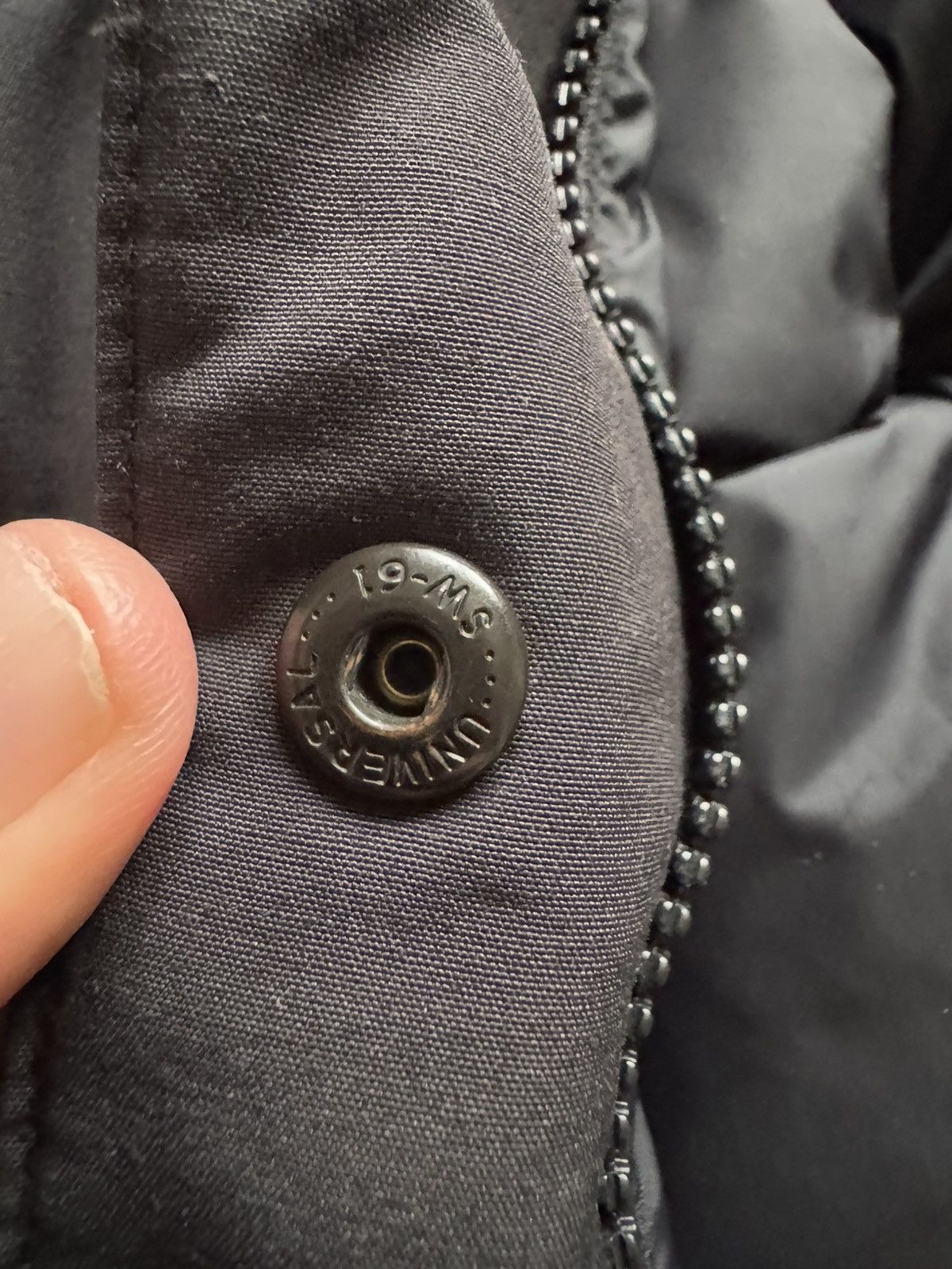 Canada Goose CANADA GOOSE gilet Study photos for REAL TAPE MEASUREMENTS Size M / US 6-8 / IT 42-44 - 20 Thumbnail