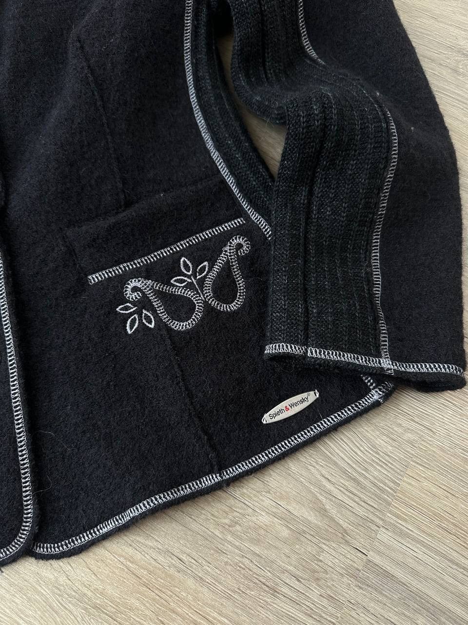 Other UK Vintage Spieth &Wensky Black Wool Jacket German Trachtenwear Size US S / EU 44-46 / 1 - 7 Thumbnail