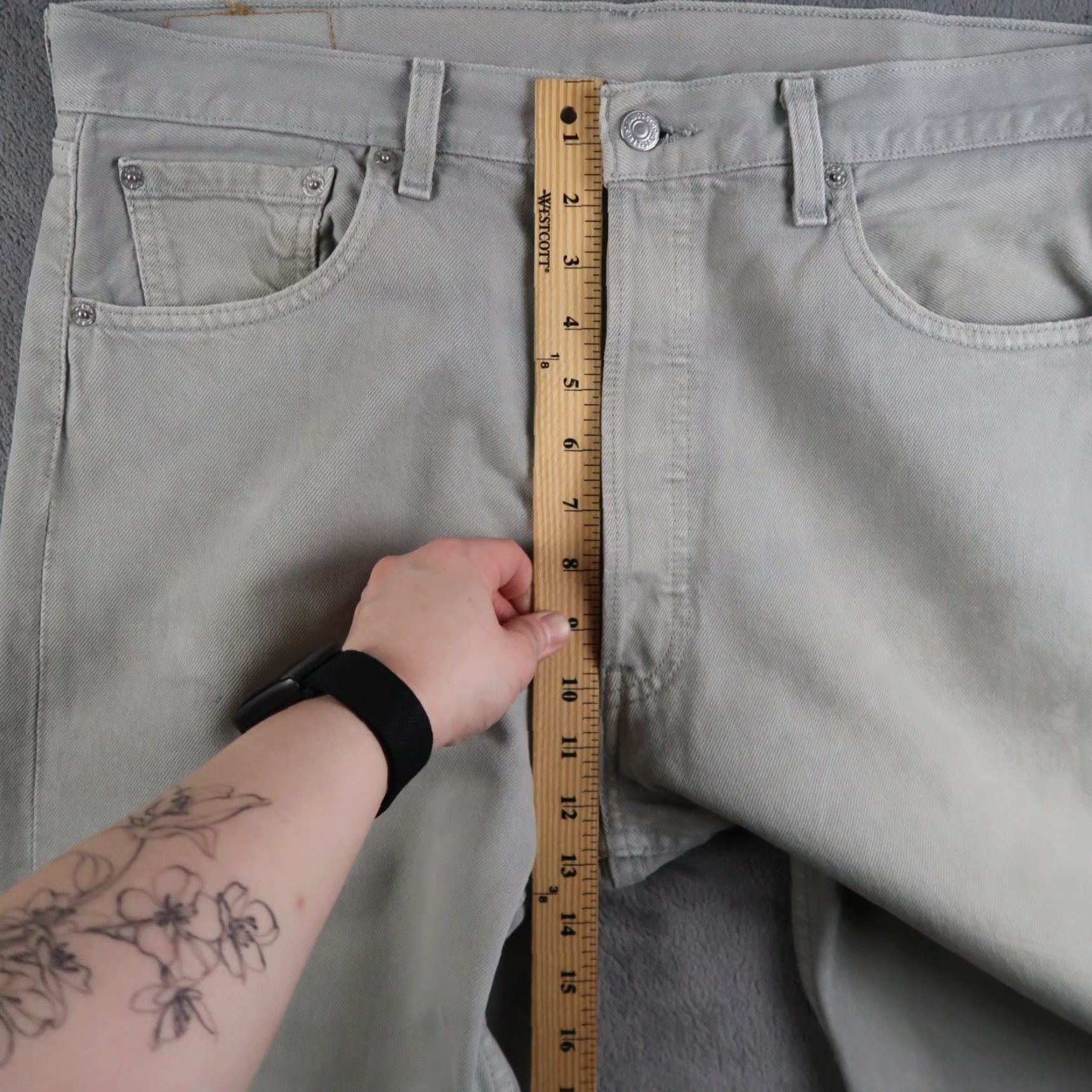 Levi's VINTAGE Levi's 501 Jeans Straight Denim Gray Mens USA 36x30 (35.5x30) Adjustable Inseam Belt Loops 5-Pocket Button Closure Regular Fit Size US 36 / EU 52 - 6 Thumbnail