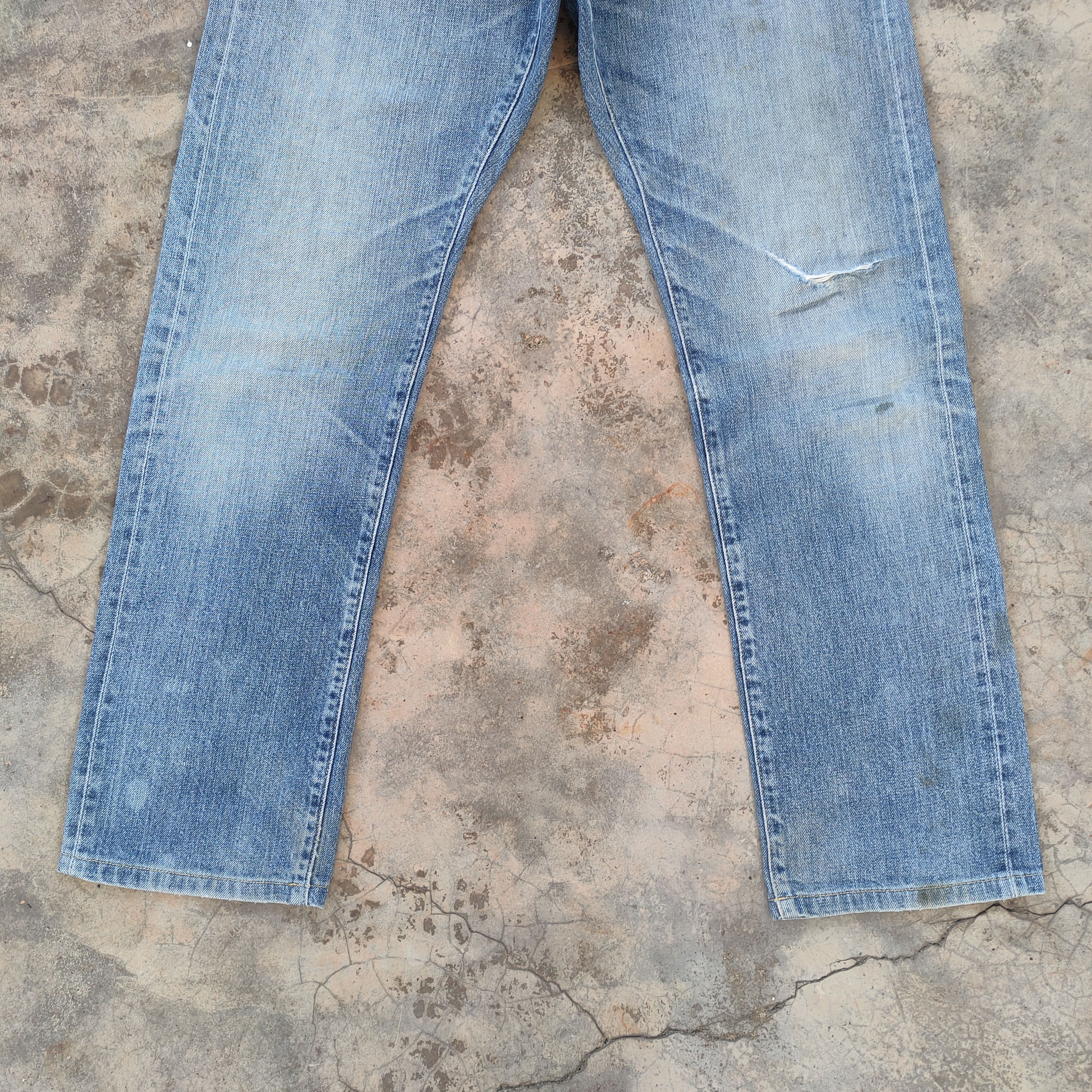 Japanese Brand VINTAGE JAPANESE FADED RIPPED JEANS DENIM PANTS Size US 32 / EU 48 - 4 Thumbnail