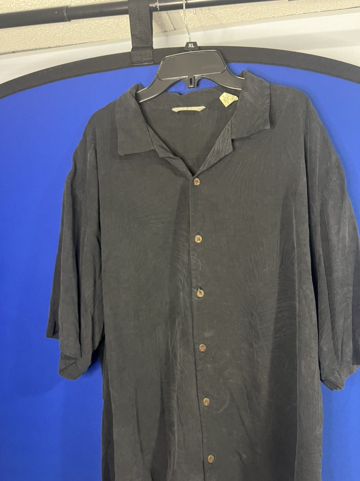 Tommy Bahama Vintage Tommy Bahama Hawaiian SmokingBirds Camp Button Shirt Size US XL / EU 56 / 4 - 4 Thumbnail