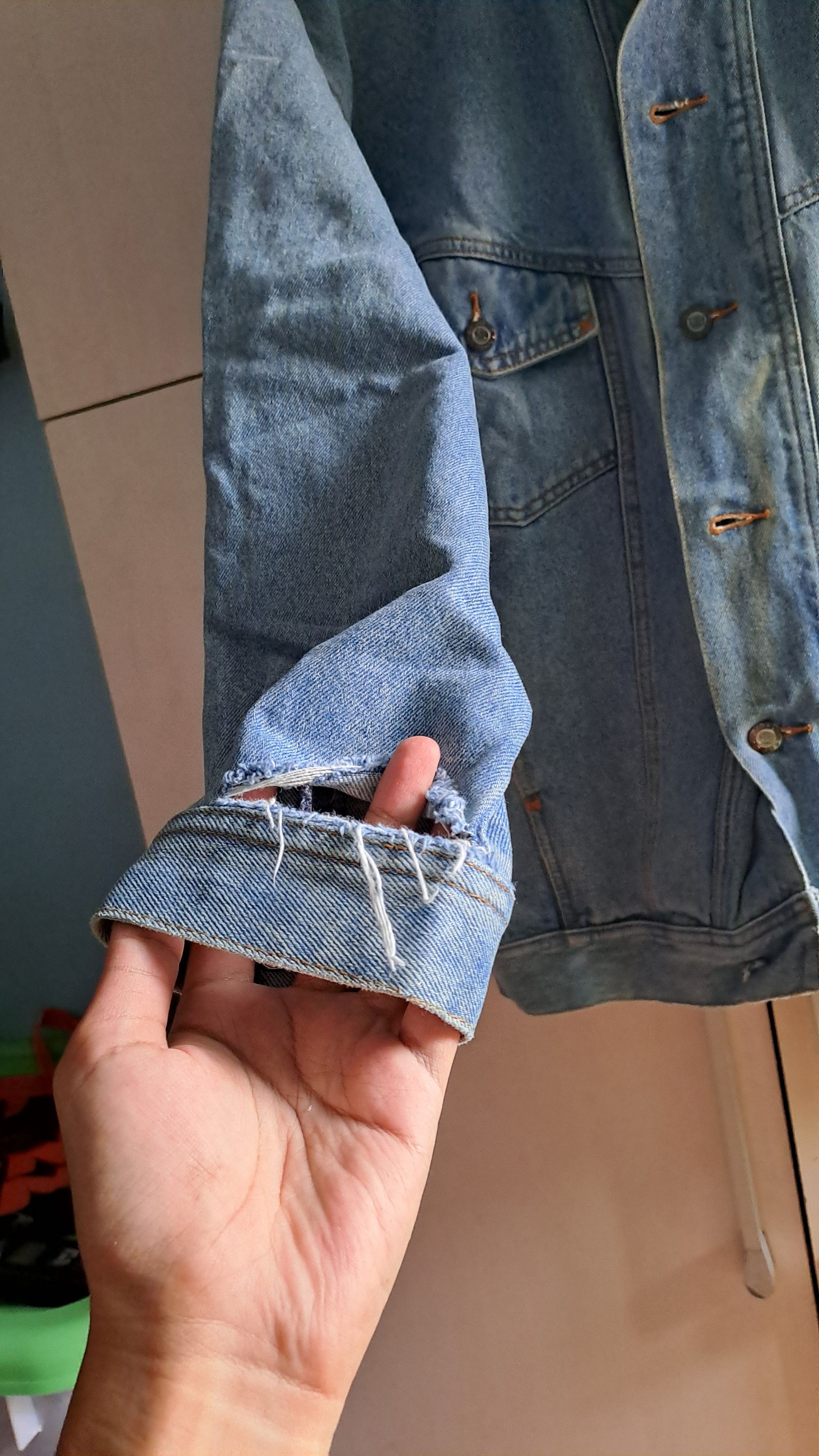 Quiksilver Beautiful Ripped Vintage Quiksilver Salt Water Denim Trucker Size US L / EU 52-54 / 3 - 6 Thumbnail