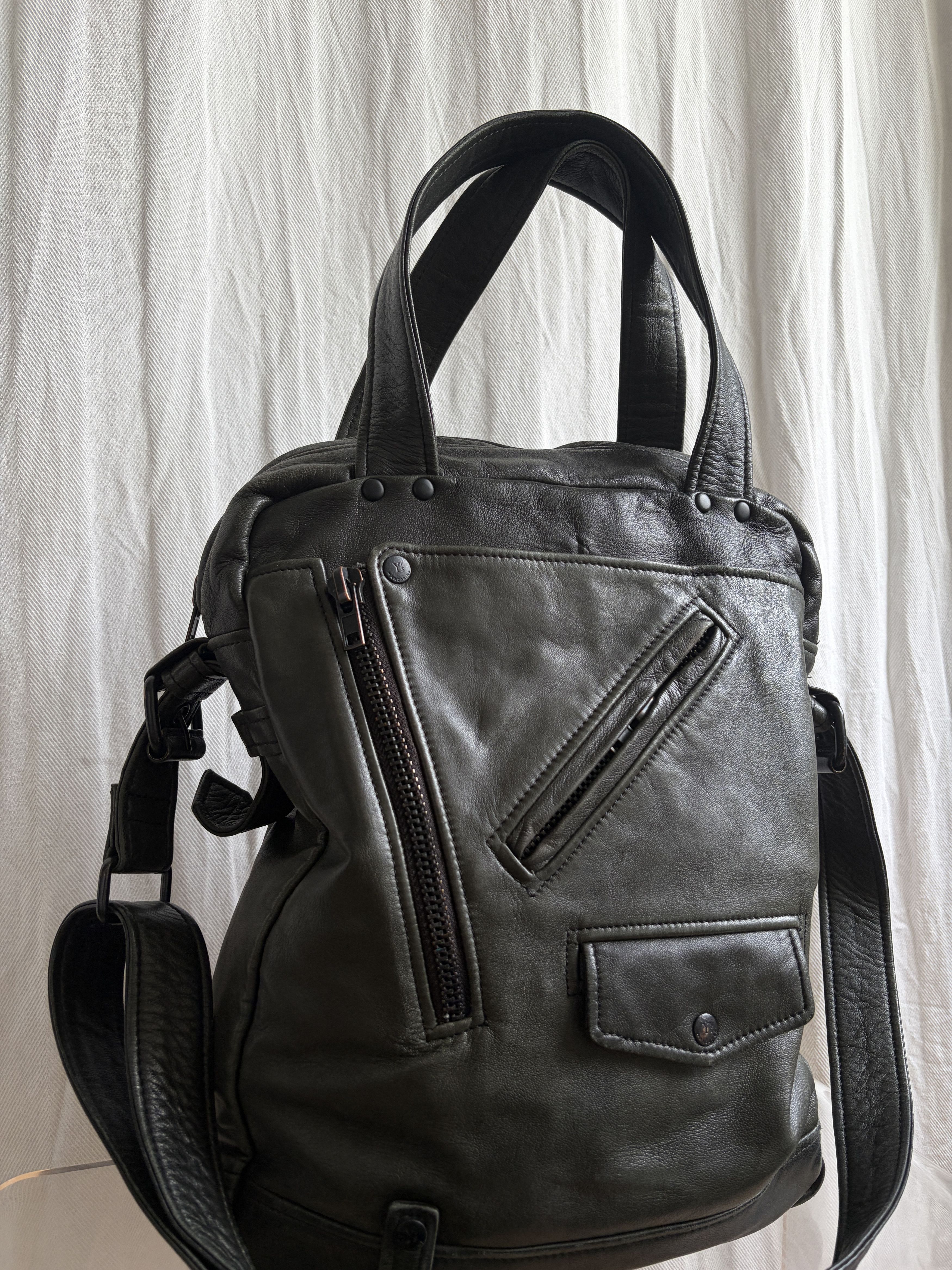 Yohji Yamamoto Y’s x Mandarina Duck AW07 Olive Leather Shoulder Bag Size ONE SIZE - 2 Thumbnail